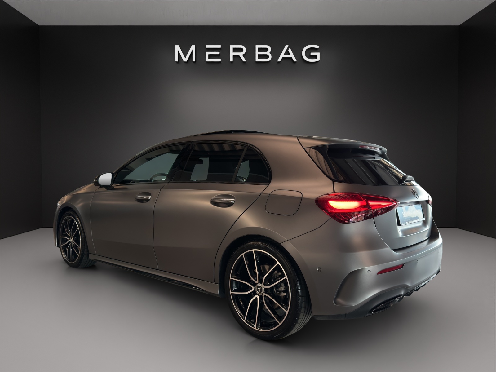 MERCEDES-BENZ A 200 7G-DCT-image-3