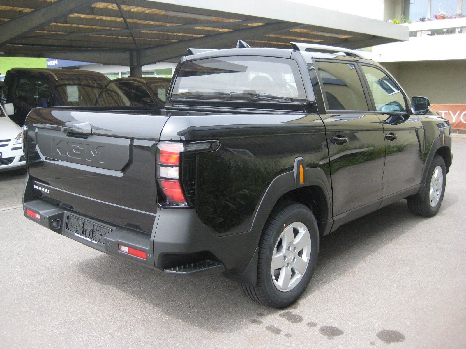 KGM-SsangYong 2.2 Platinum 4WD AT-image-3