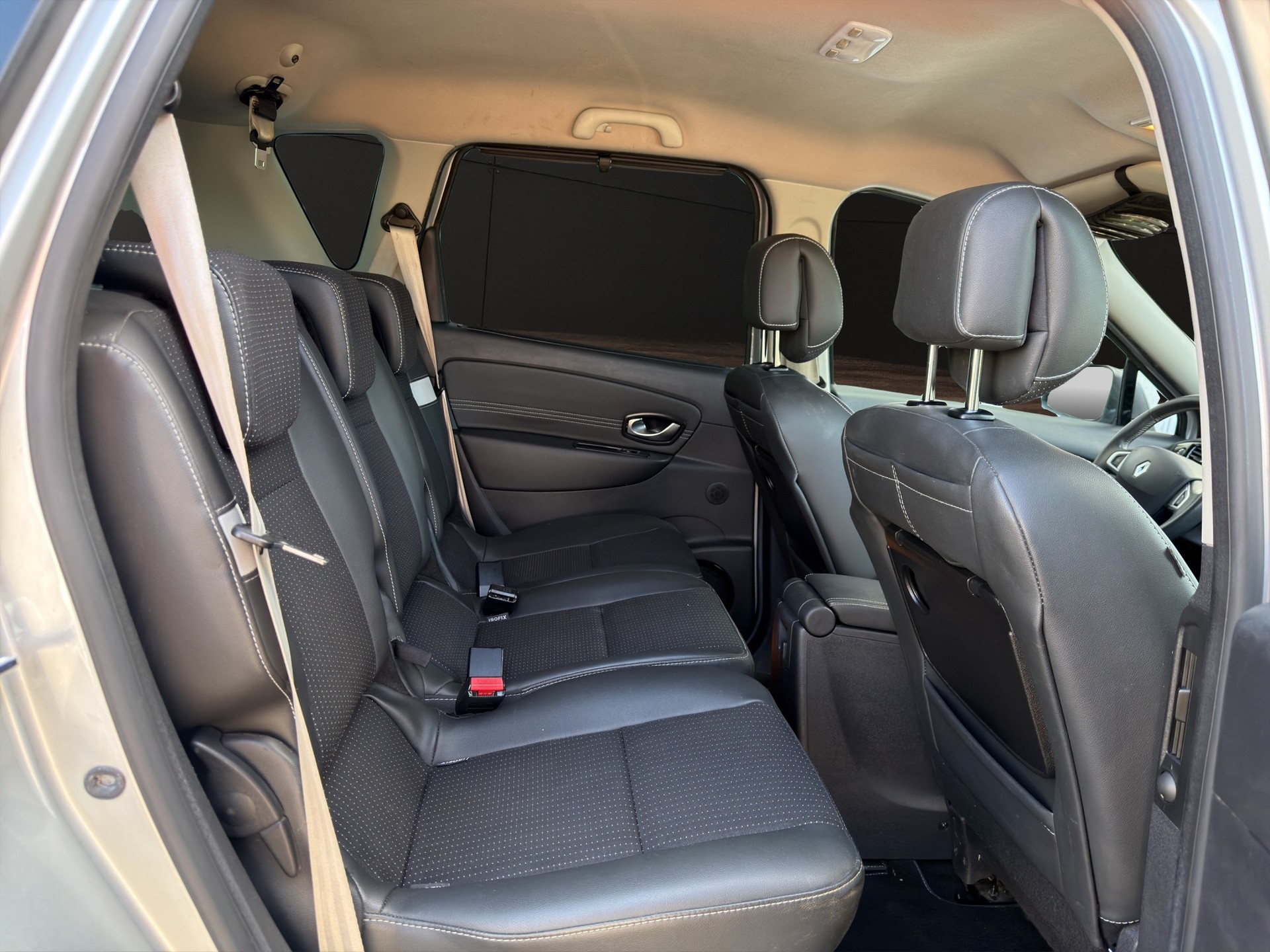 RENAULT Scénic 1.5 dCi Bose EDC-image-13