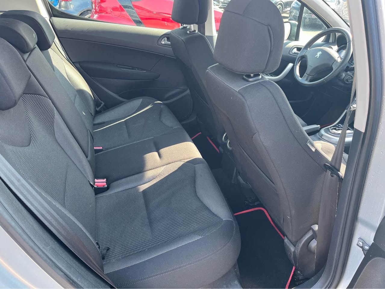 PEUGEOT 308 1.6 16V T XSI Automatic-image-10
