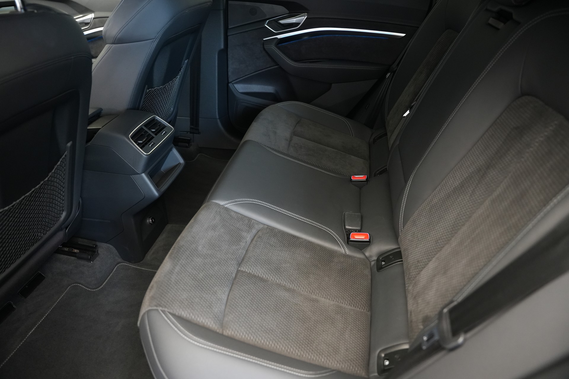 AUDI e-tron 50 Sportback S Line Attraction quattro-image-15