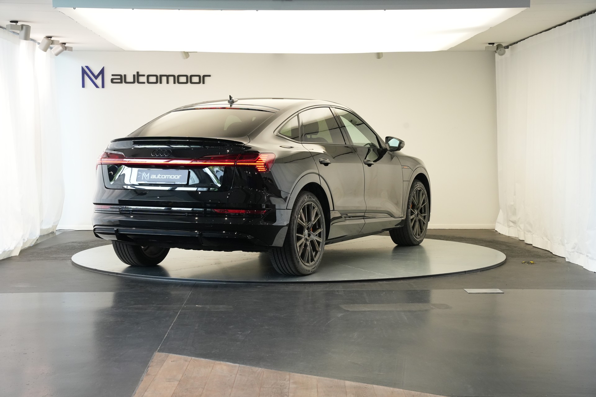 AUDI e-tron 50 Sportback S Line Attraction quattro-image-4