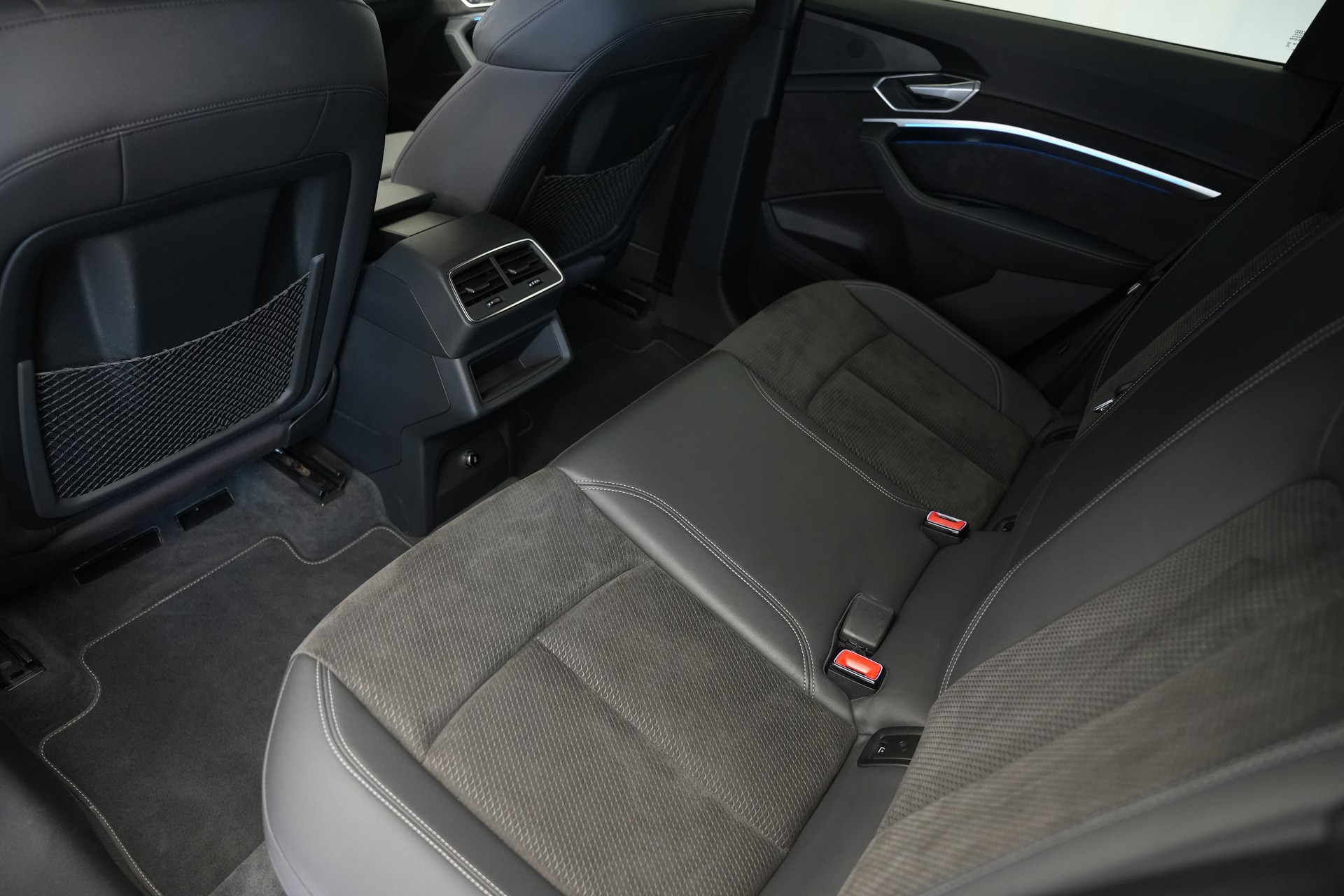 AUDI e-tron 50 Sportback S Line Attraction quattro-image-14