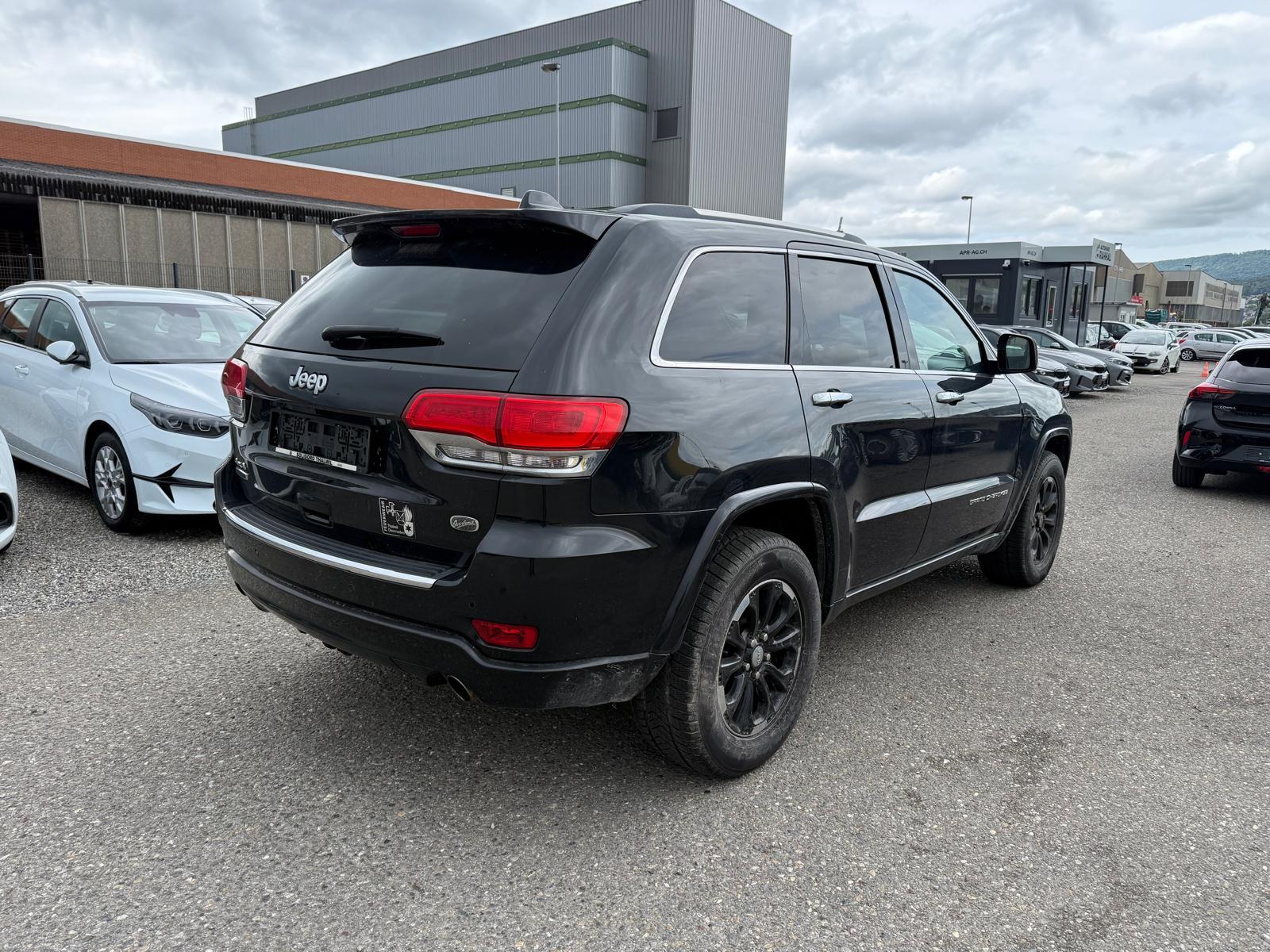 JEEP Grand Cherokee 3.0 CRD 250 Overland-showroom-element-3