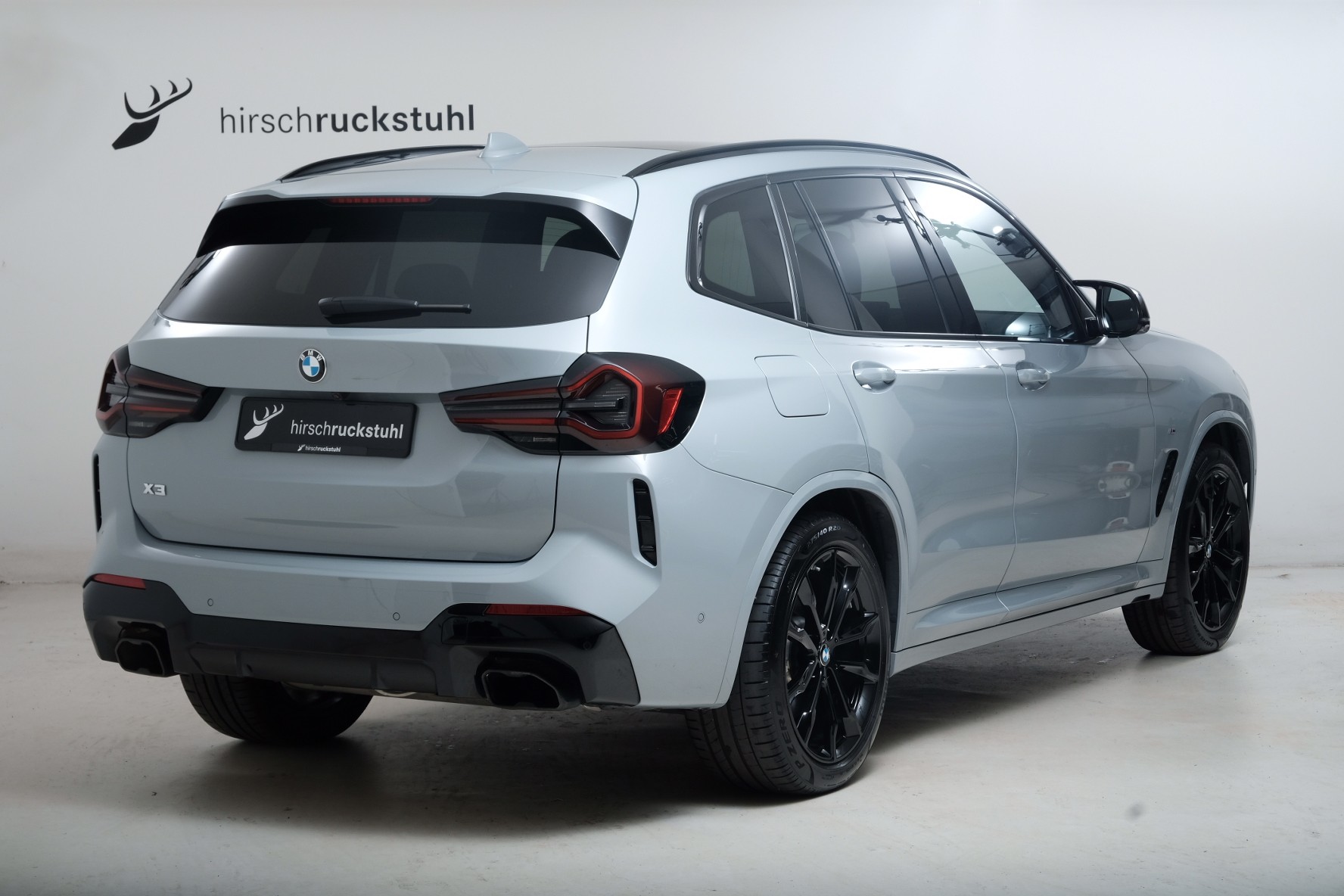 BMW X3 G01 M40d-showroom-element-3