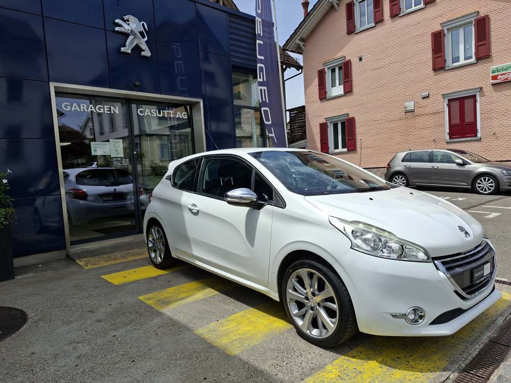 PEUGEOT 208 1.6 THP Allure-showroom-element-2