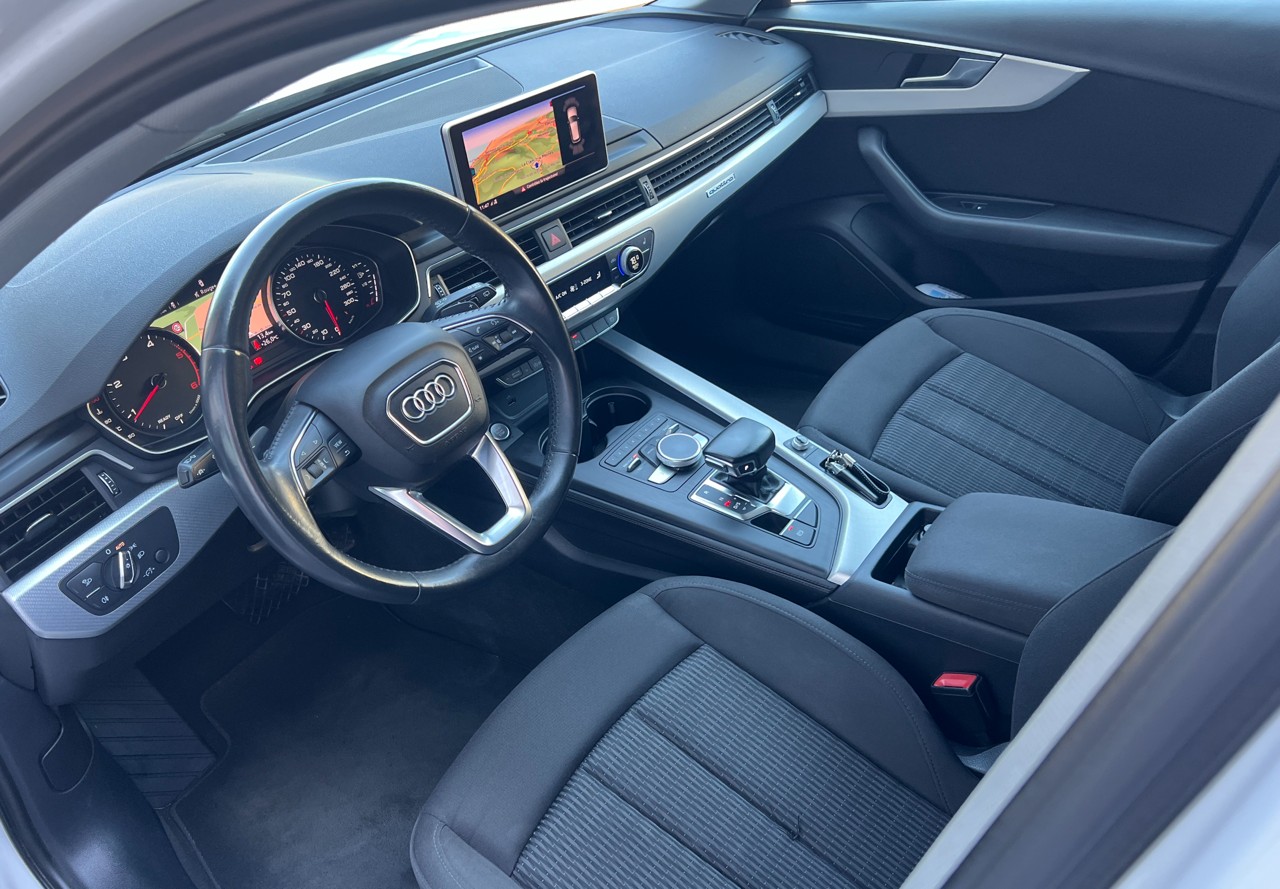 AUDI A4 Avant 2.0 TDI Design quattro S-tronic-image-6