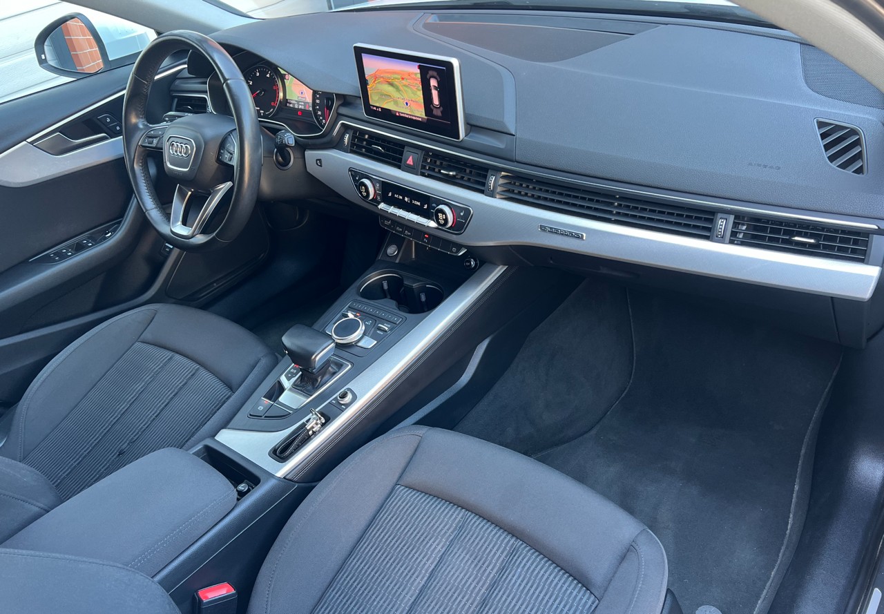 AUDI A4 Avant 2.0 TDI Design quattro S-tronic-image-7