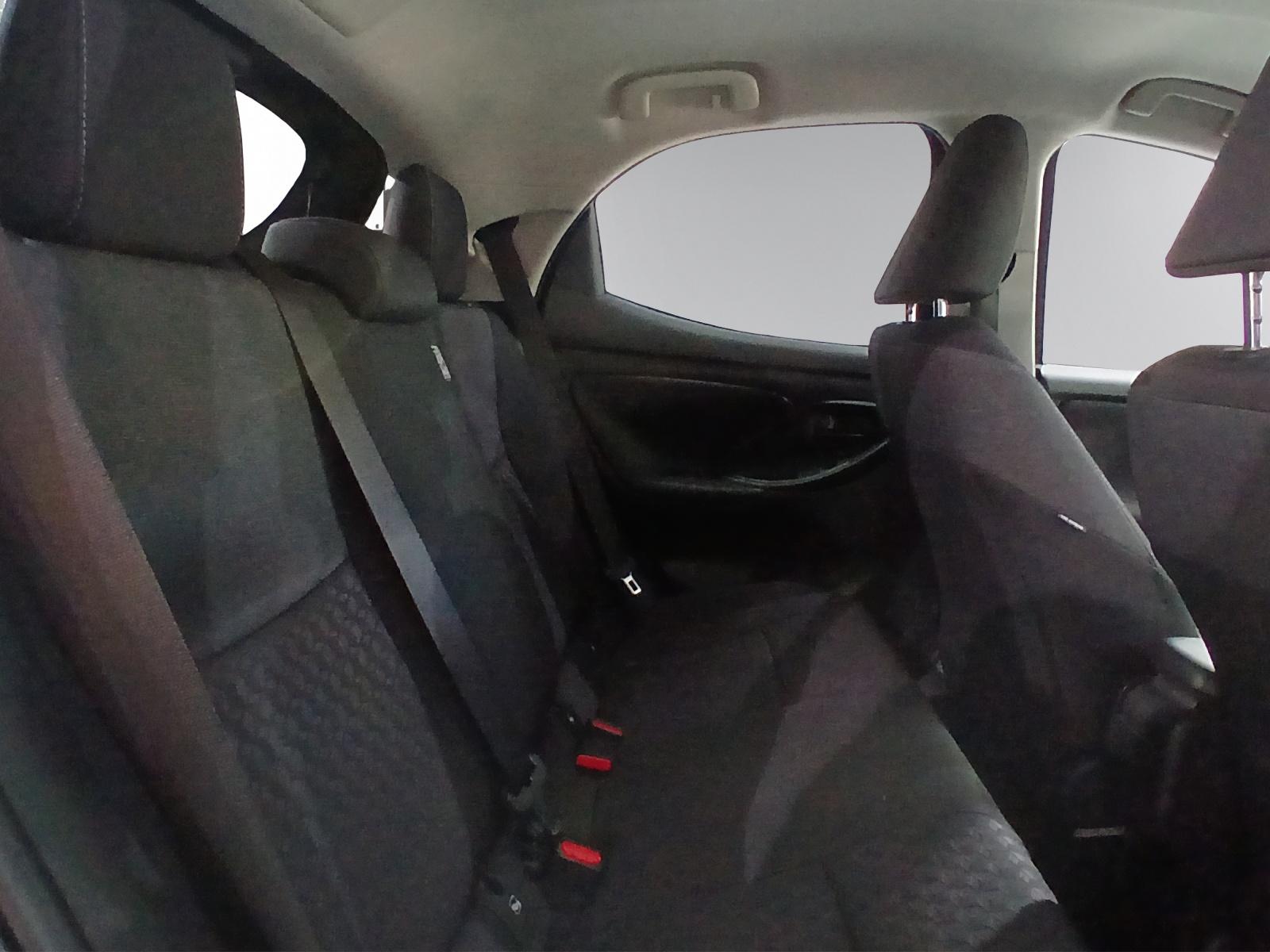 TOYOTA Yaris 1.5 VVT-i HSD Trend-image-8