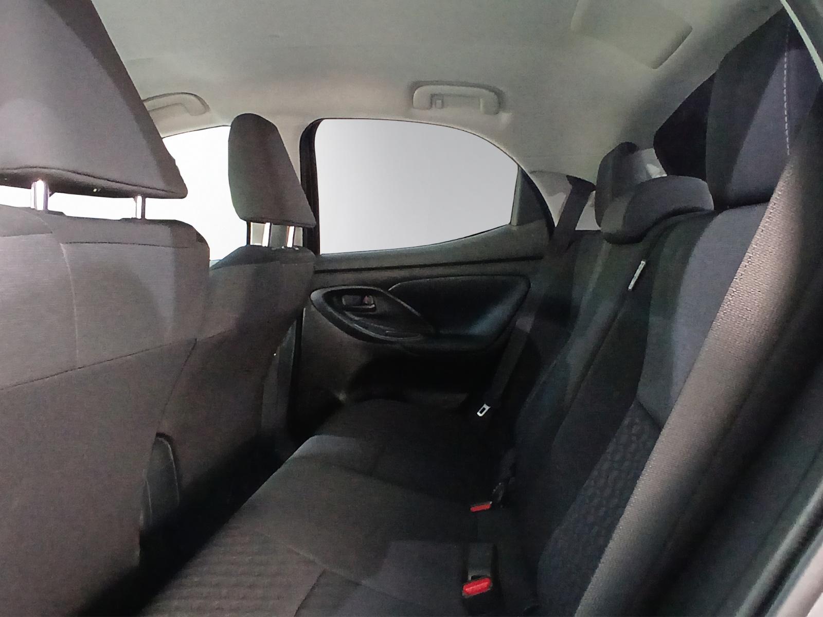 TOYOTA Yaris 1.5 VVT-i HSD Trend-image-9