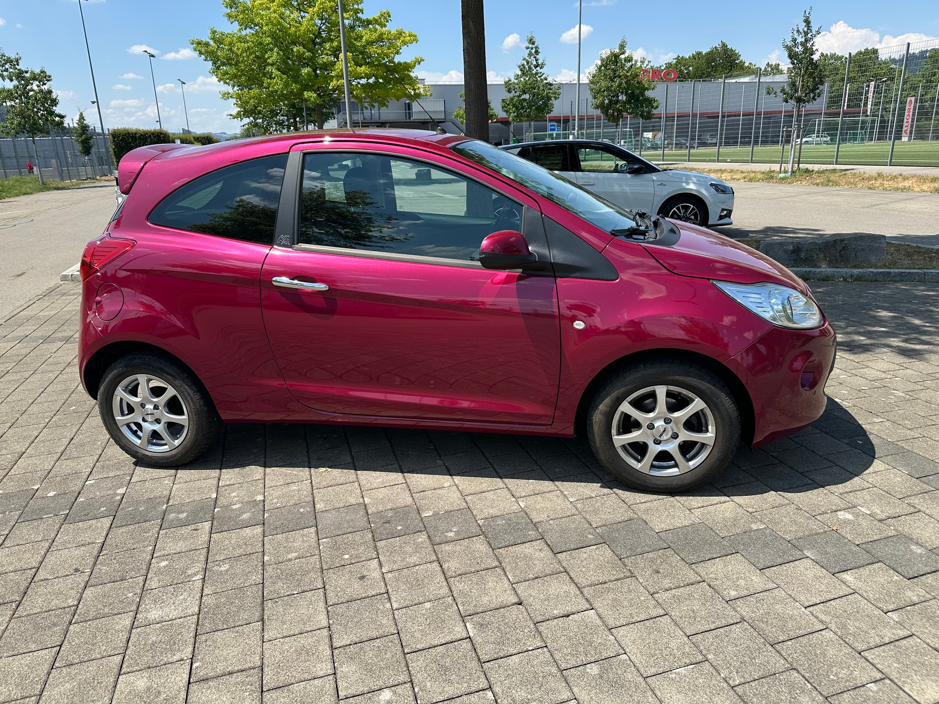 FORD KA 1.25 Titanium+-showroom-element-3