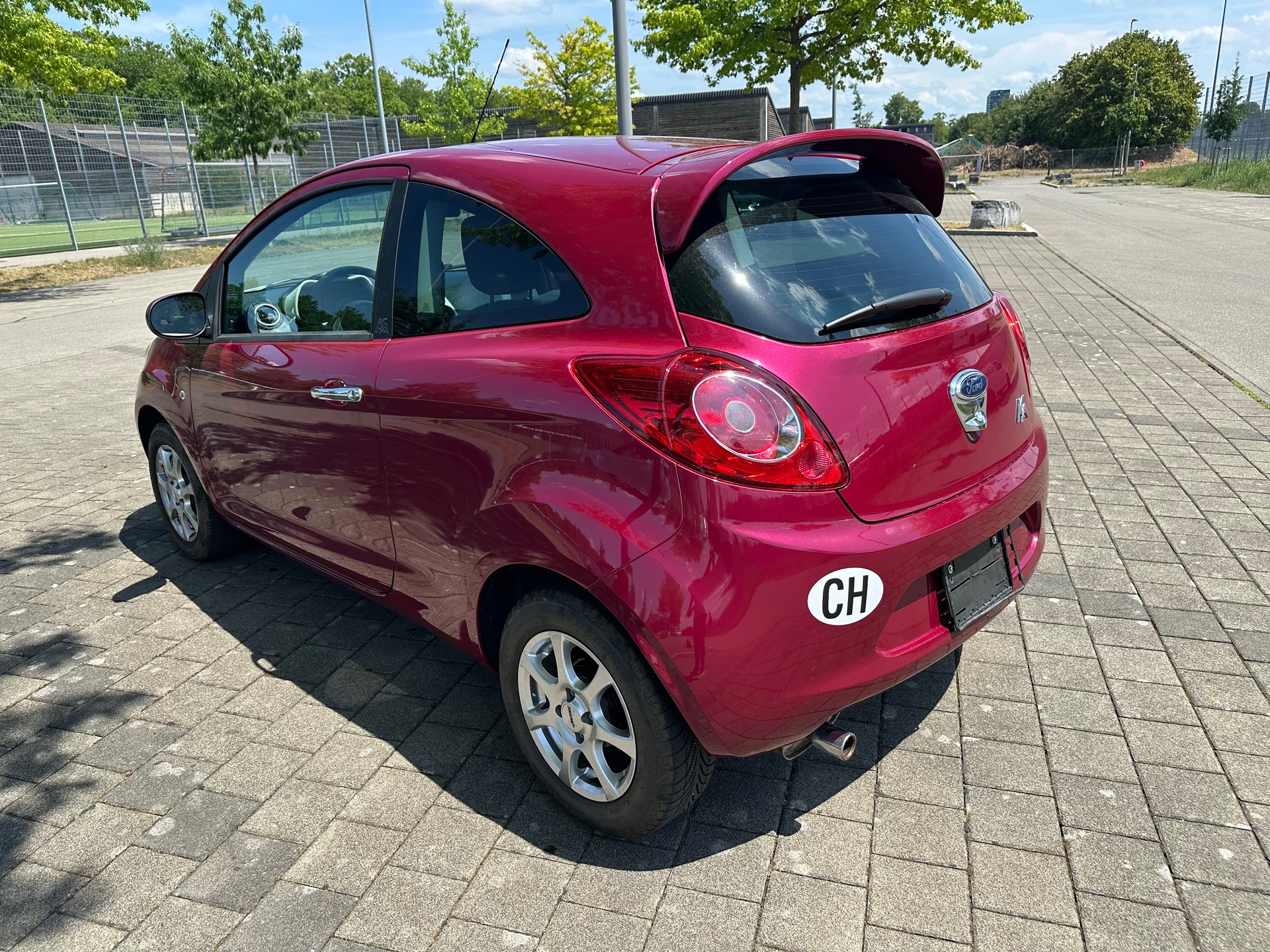 FORD KA 1.25 Titanium+-image-6