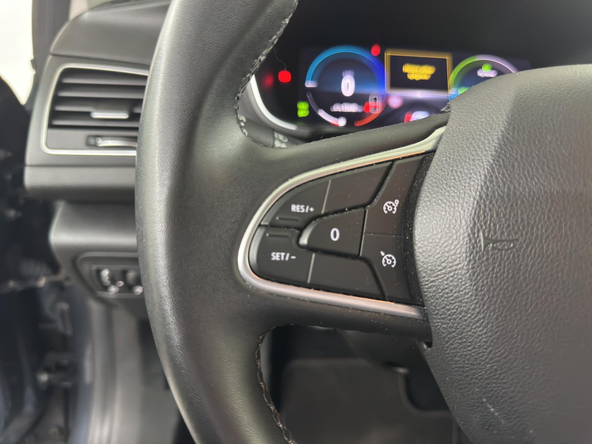 RENAULT Mégane Berline 1.6 E-Tech Intens-image-18