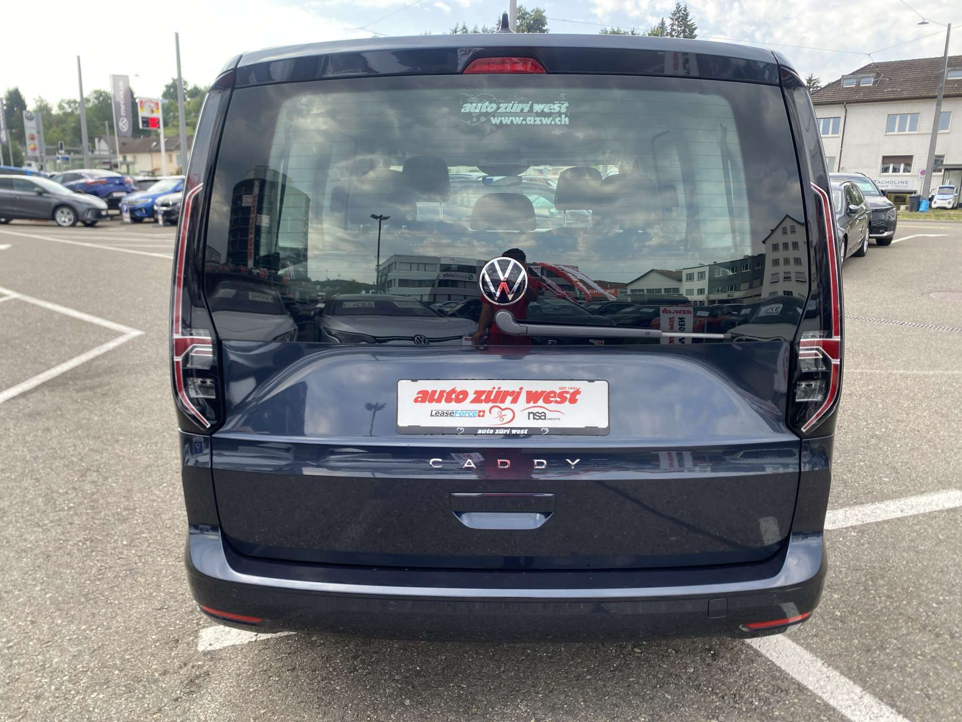 VW Caddy 2.0 TDi Origin DSG-Automat-image-9