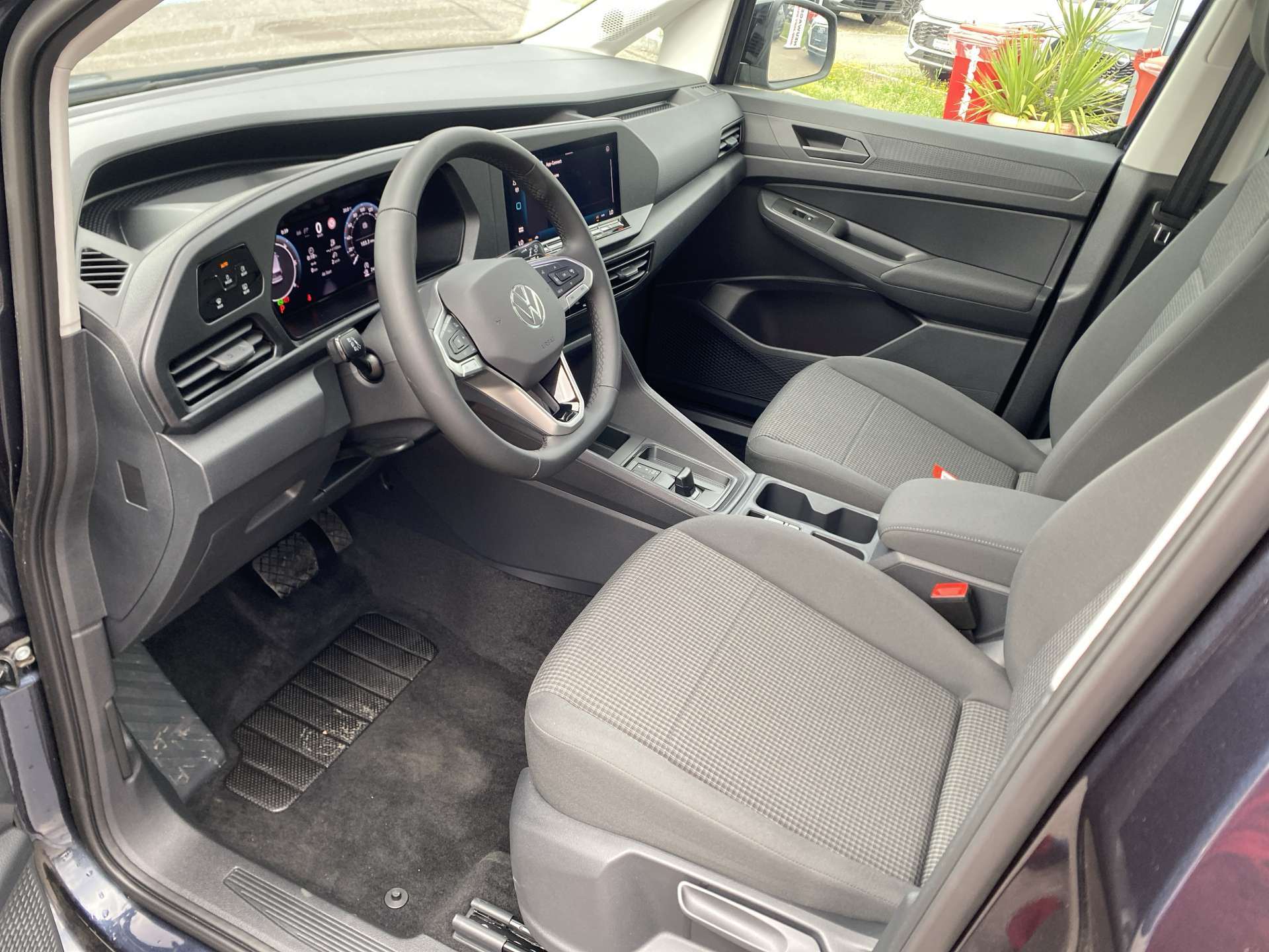 VW Caddy 2.0 TDi Origin DSG-Automat-showroom-element-3