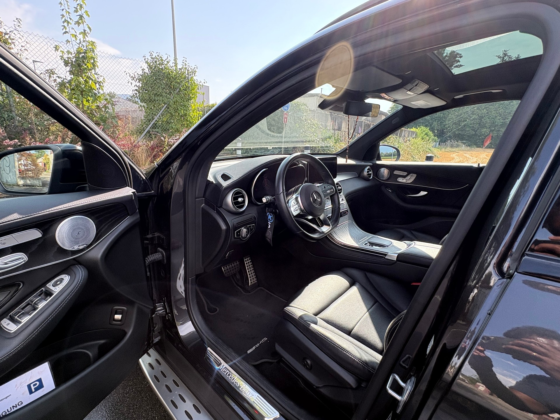 MERCEDES-BENZ GLC 220 d AMG Line 4m-image-5