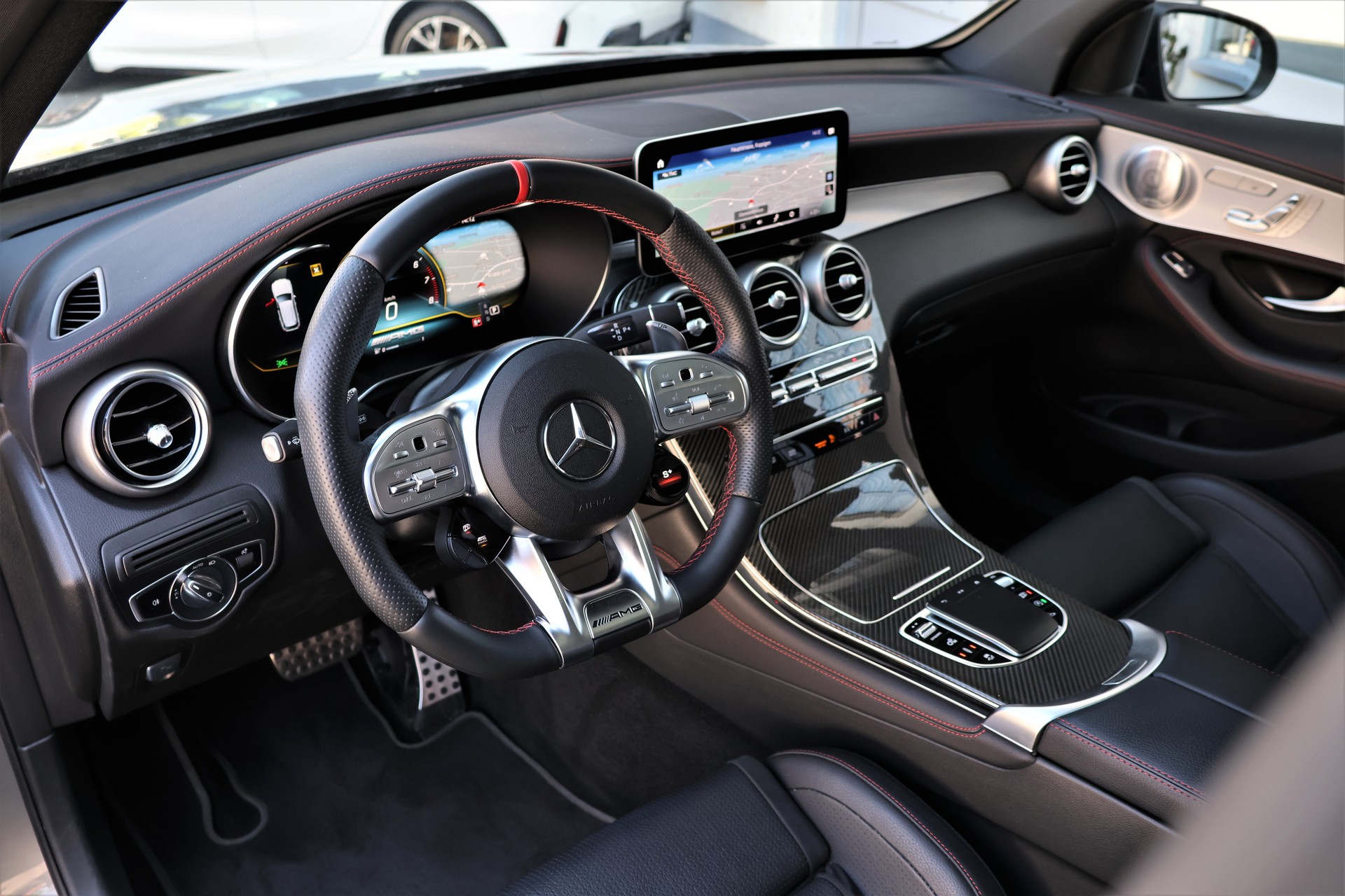 MERCEDES-BENZ GLC 43 AMG 4Matic 9G-Tronic (CH)-image-9
