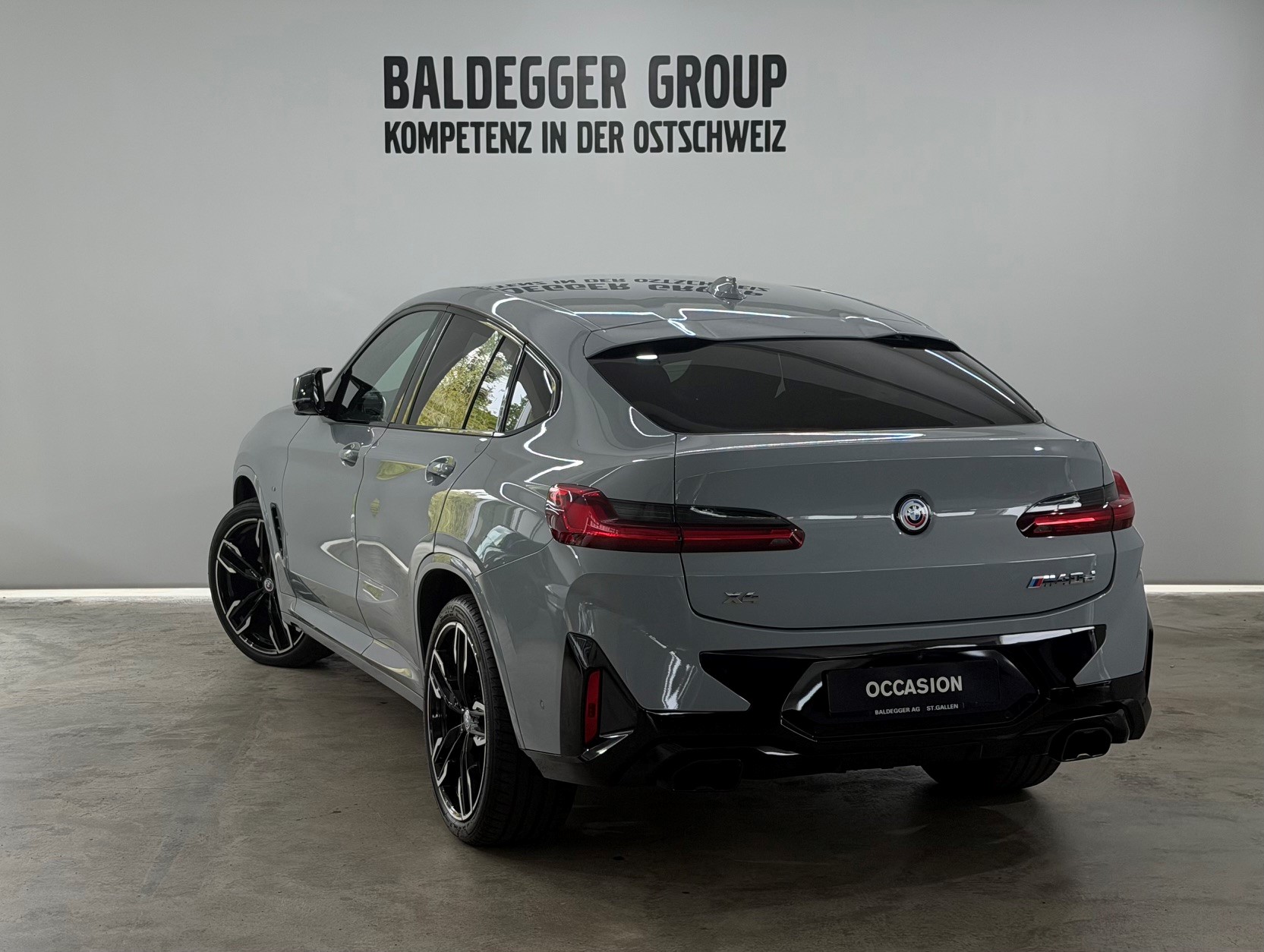 BMW X4 G02 M40d-showroom-element-1