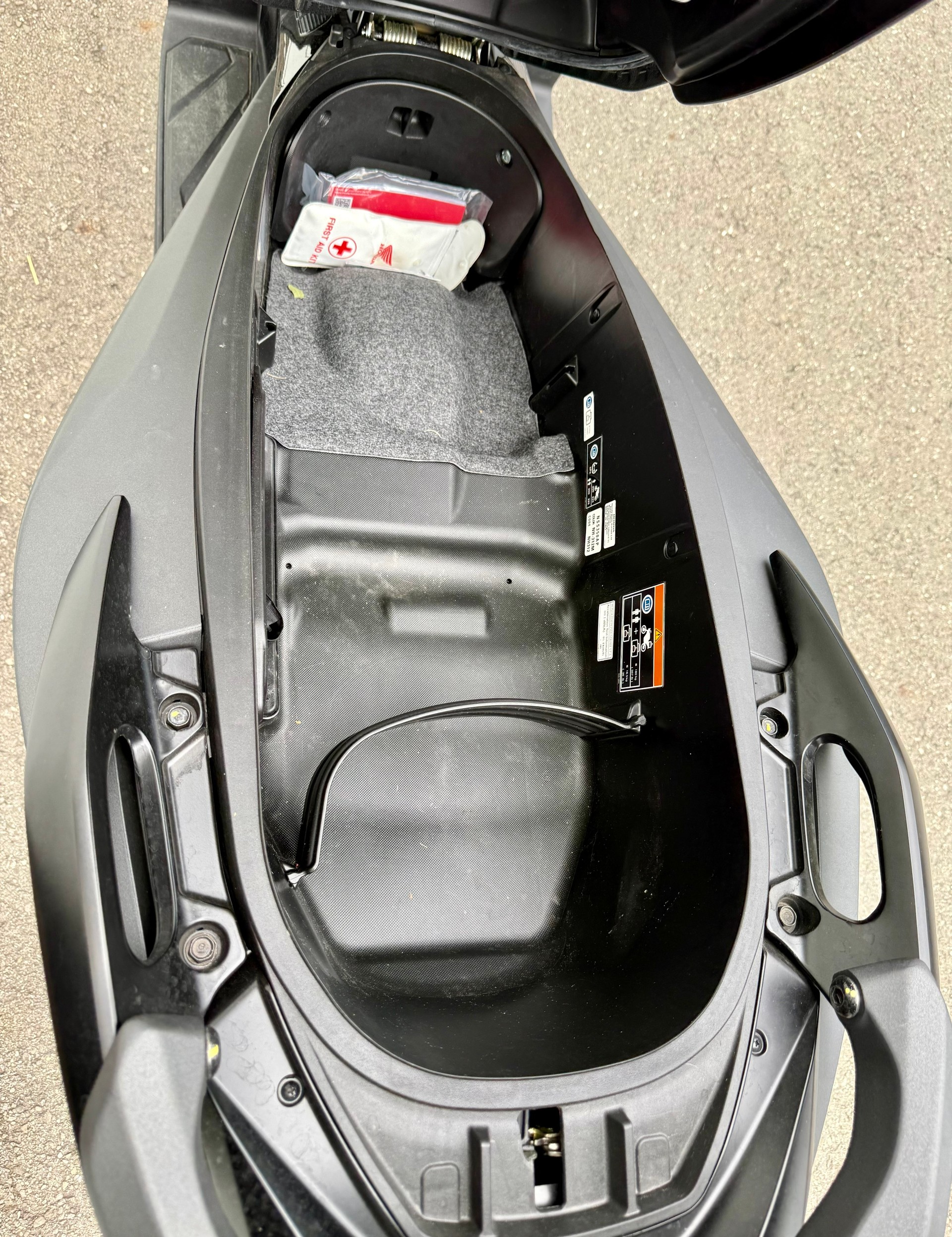HONDA NSS 350 Smart Top Box-image-6