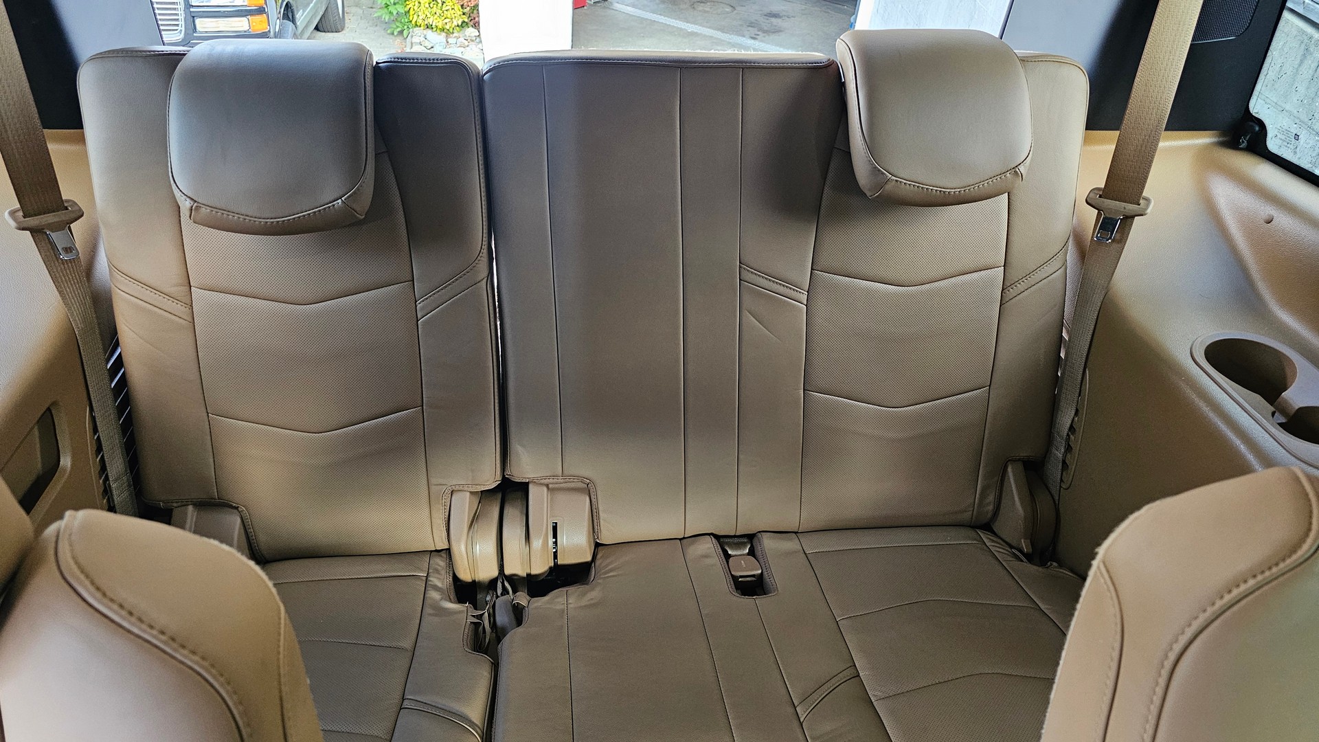 CADILLAC Escalade 6.2 ESV Platinum Automatic-image-10