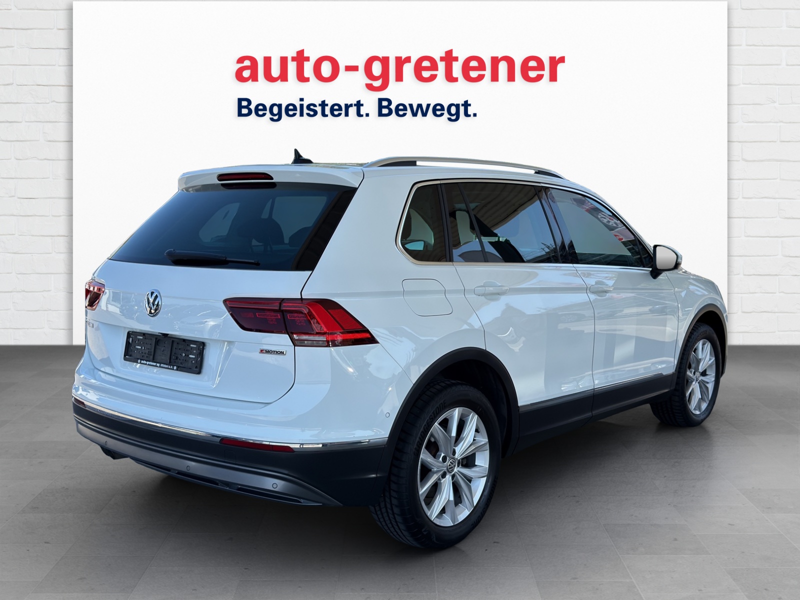 VW Tiguan 2.0 TDI SCR Highline 4Motion DSG-showroom-element-2