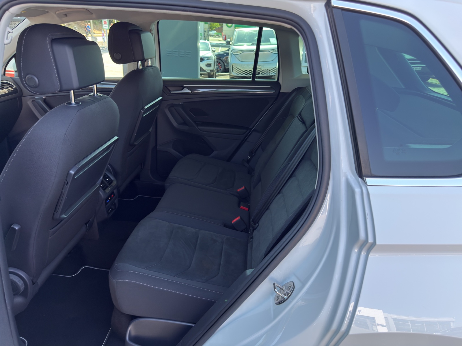 VW Tiguan 2.0 TDI SCR Highline 4Motion DSG-image-7