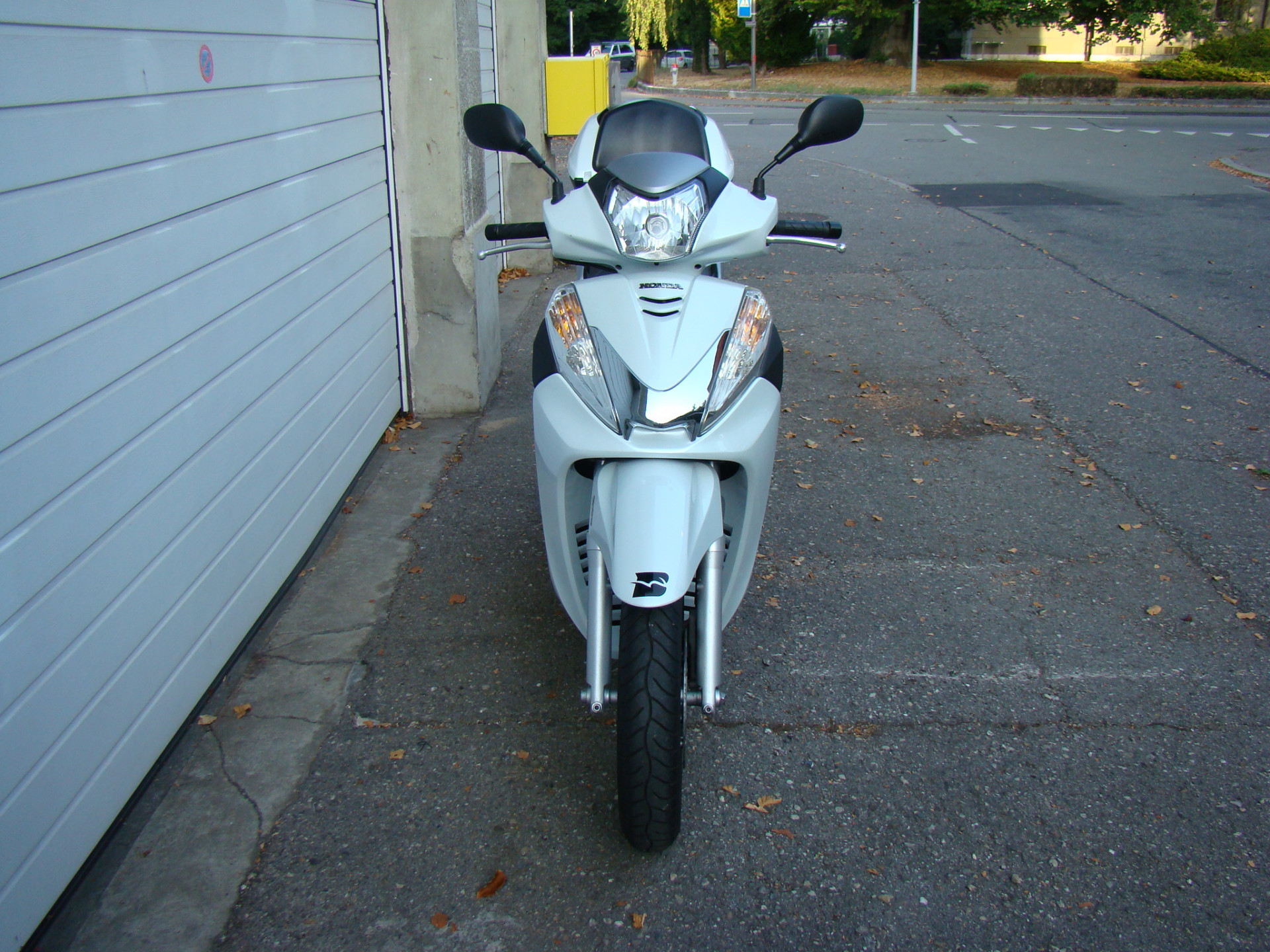HONDA SH 300-image-4