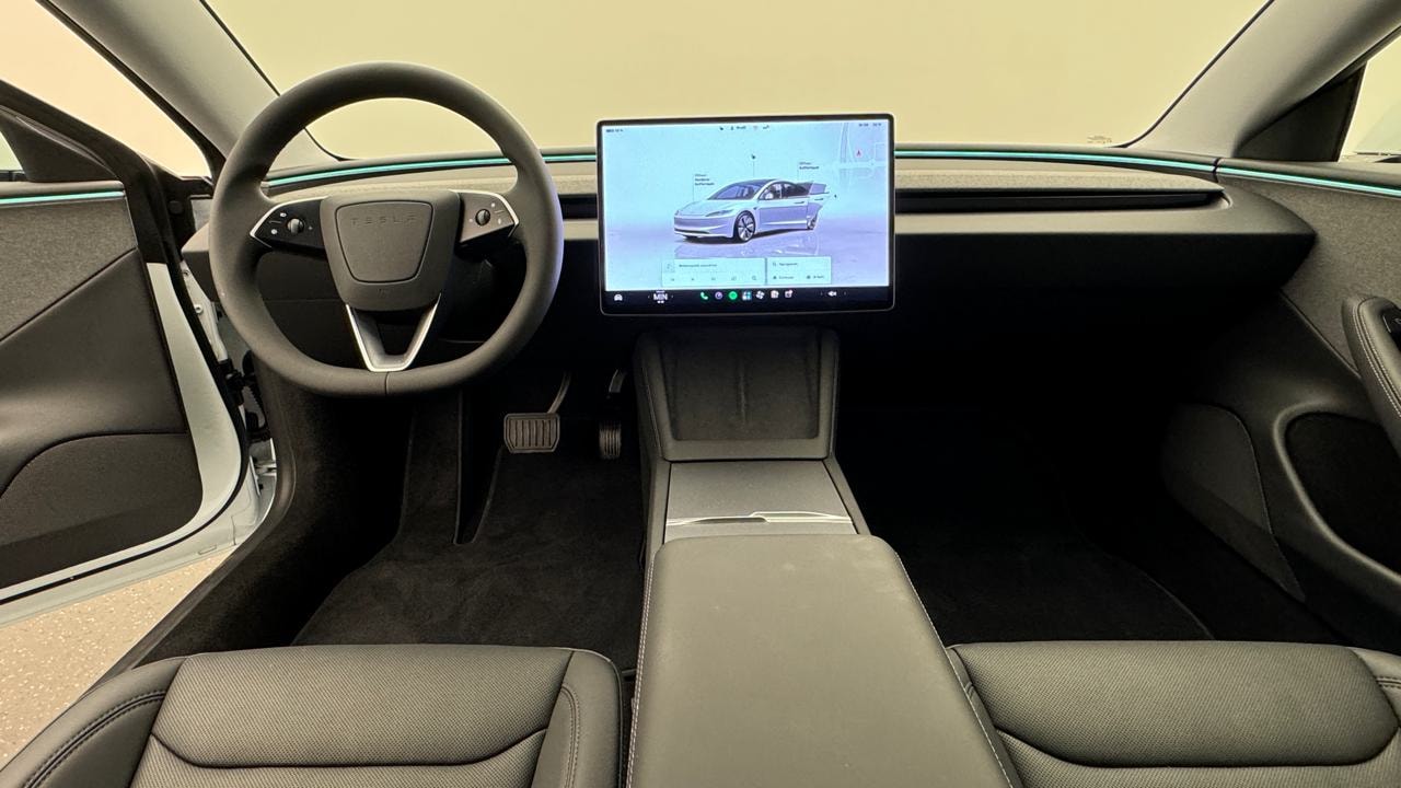 TESLA Model 3 Long Range RWD-image-5