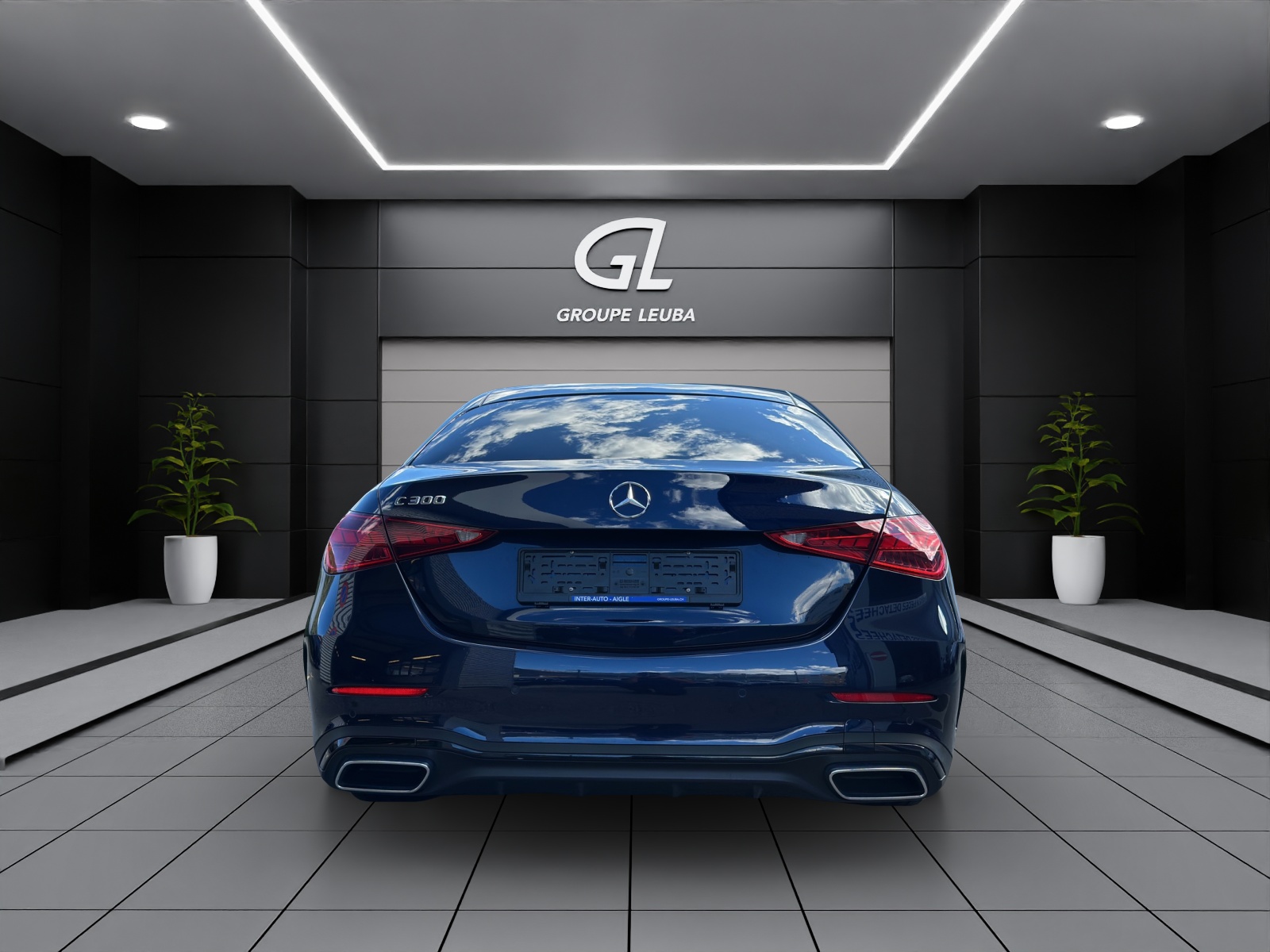 MERCEDES-BENZ C 300 AMG Line-image-4