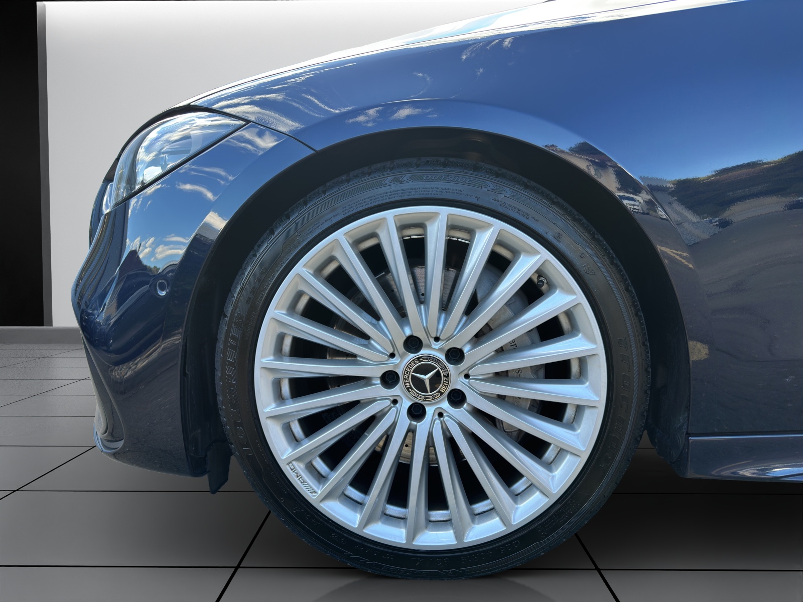 MERCEDES-BENZ C 300 AMG Line-image-6