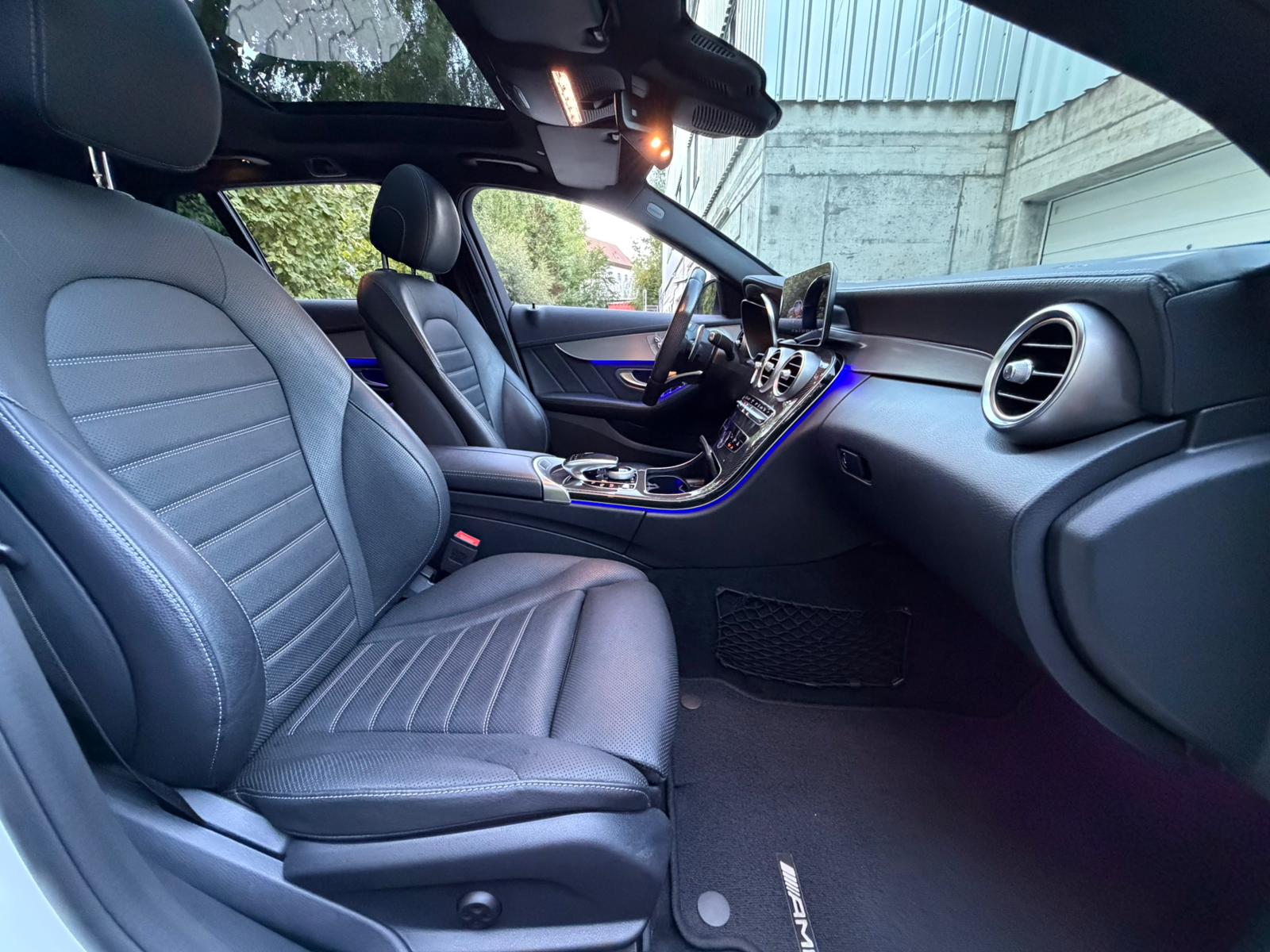 MERCEDES-BENZ C 43 AMG 4Matic 9G-Tronic-image-17