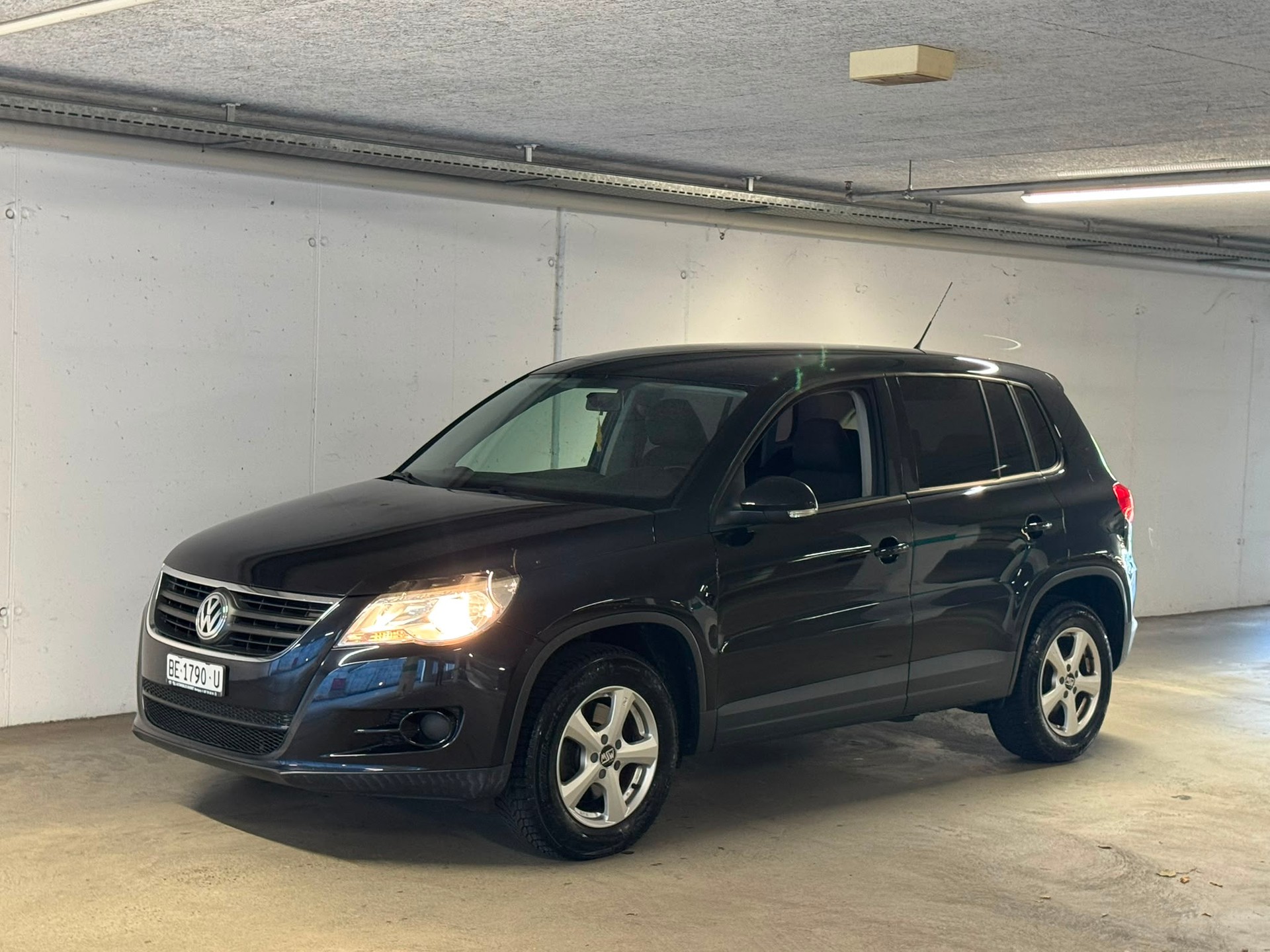 VW Tiguan 2.0 TSI Sport&Style Tiptronic-image-4