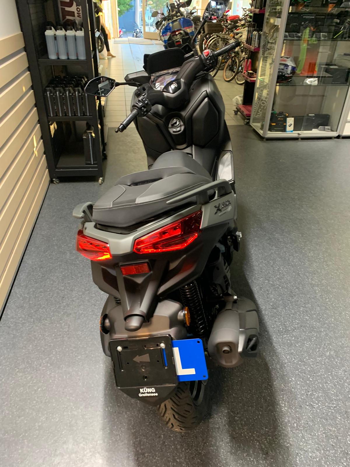 YAMAHA N-MAX GPD-image-2