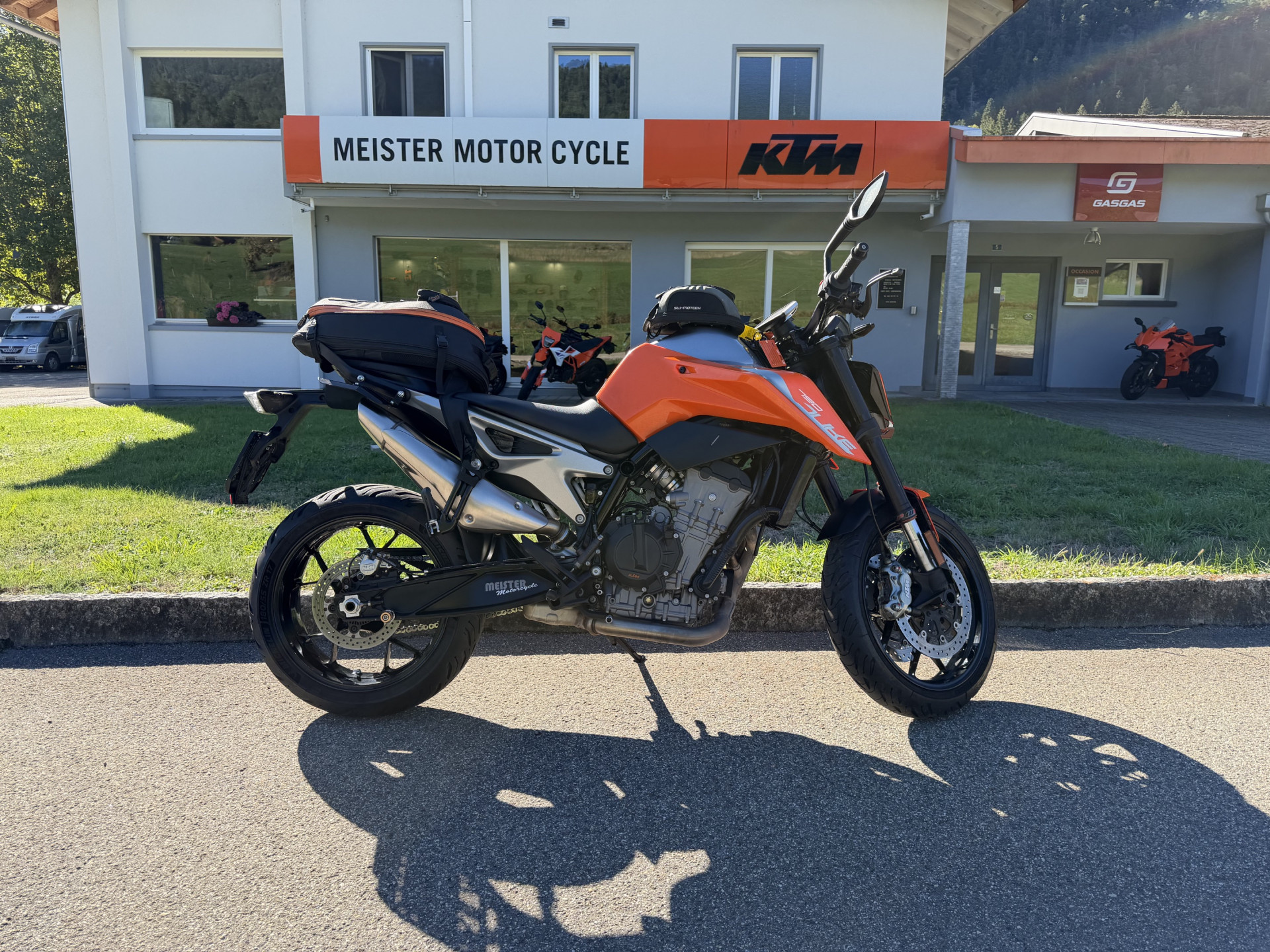 KTM 790 Duke-image-0