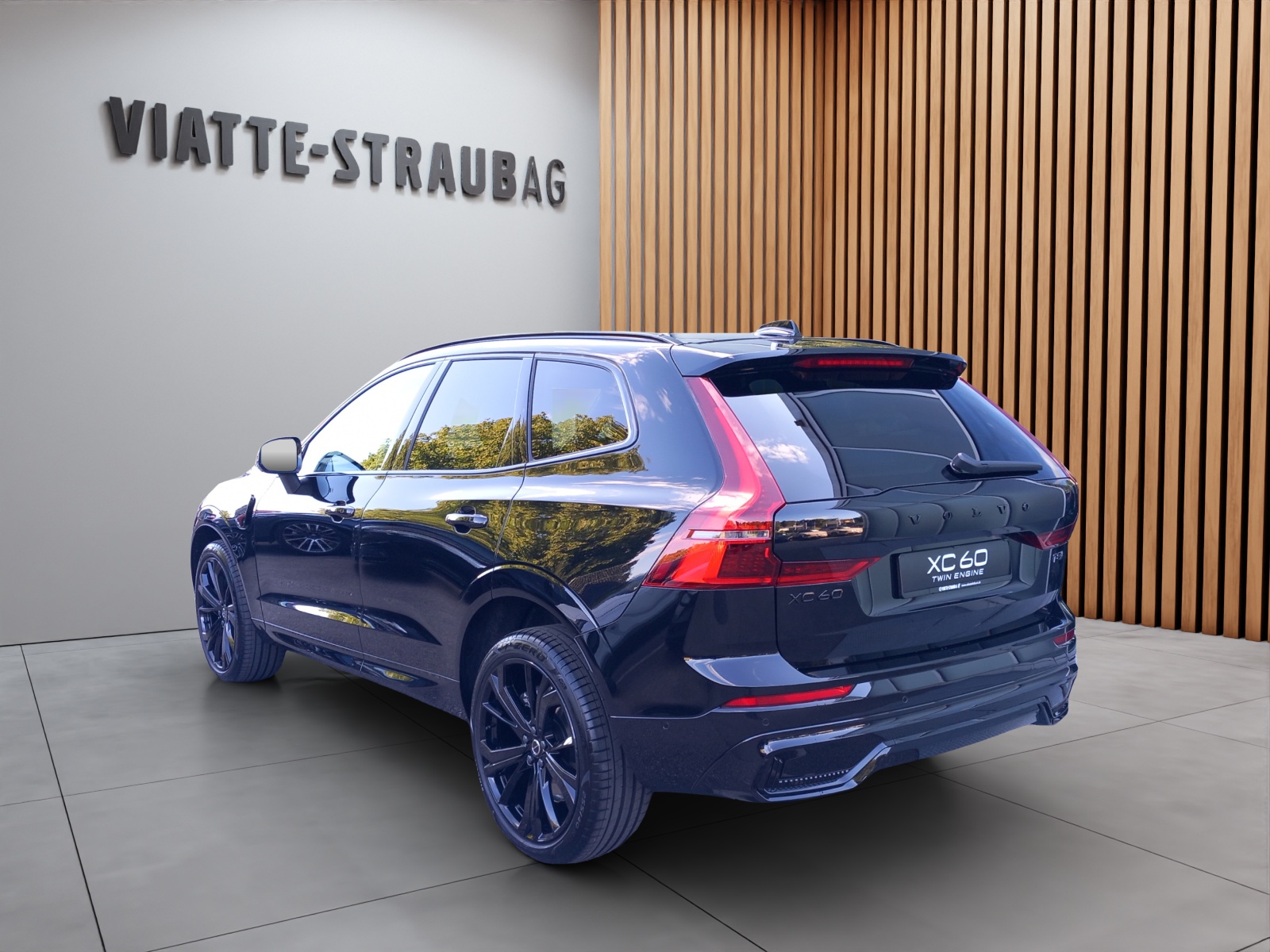 VOLVO XC60 2.0 T8 TE Black Edition eAWD-showroom-element-2