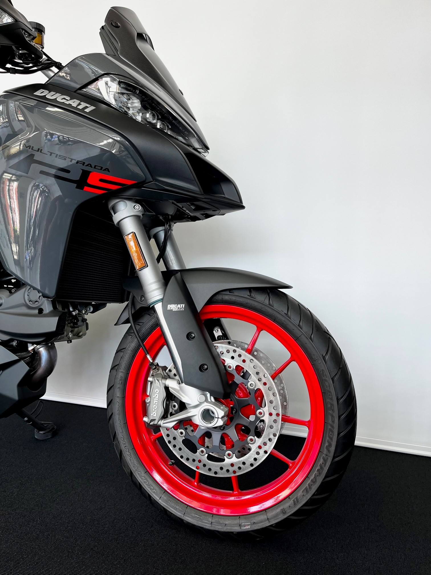 DUCATI Multistrada V2 S Touring-image-2