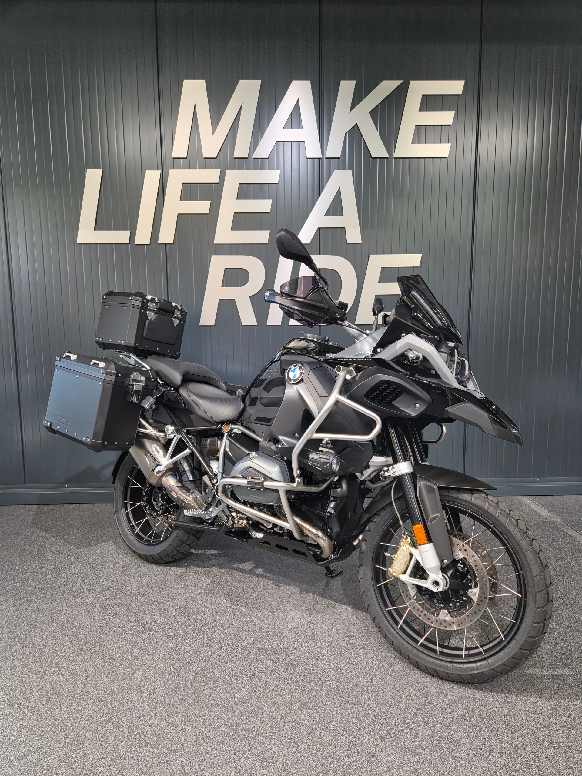 BMW R 1200 GS Adventure ABS-image-1