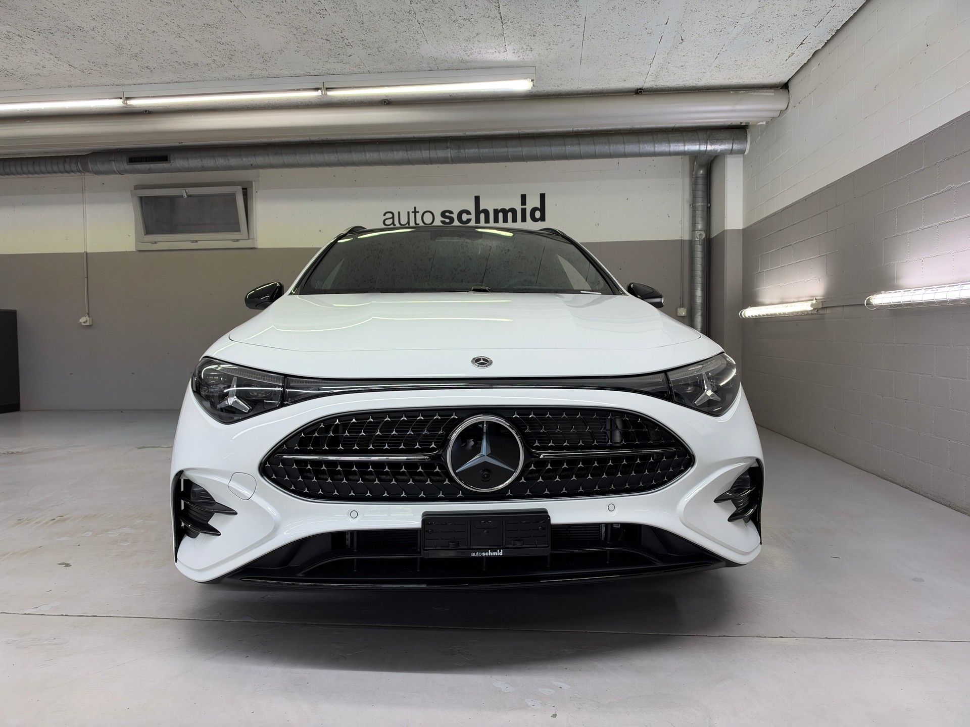 MERCEDES-BENZ CLA Shooting Brake 220 4Matic-showroom-element-2