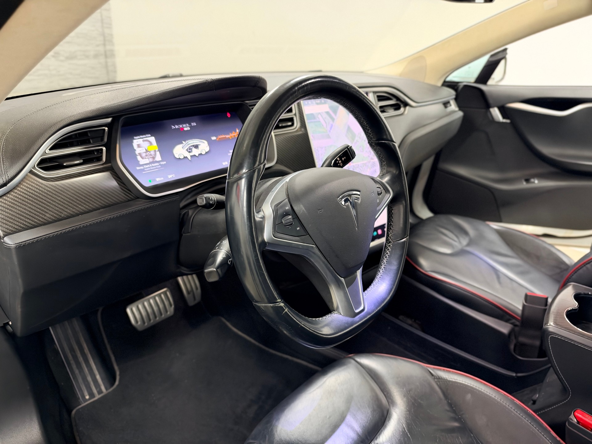 TESLA Model S 85 Performance FREE SUPERCHARGER-image-8