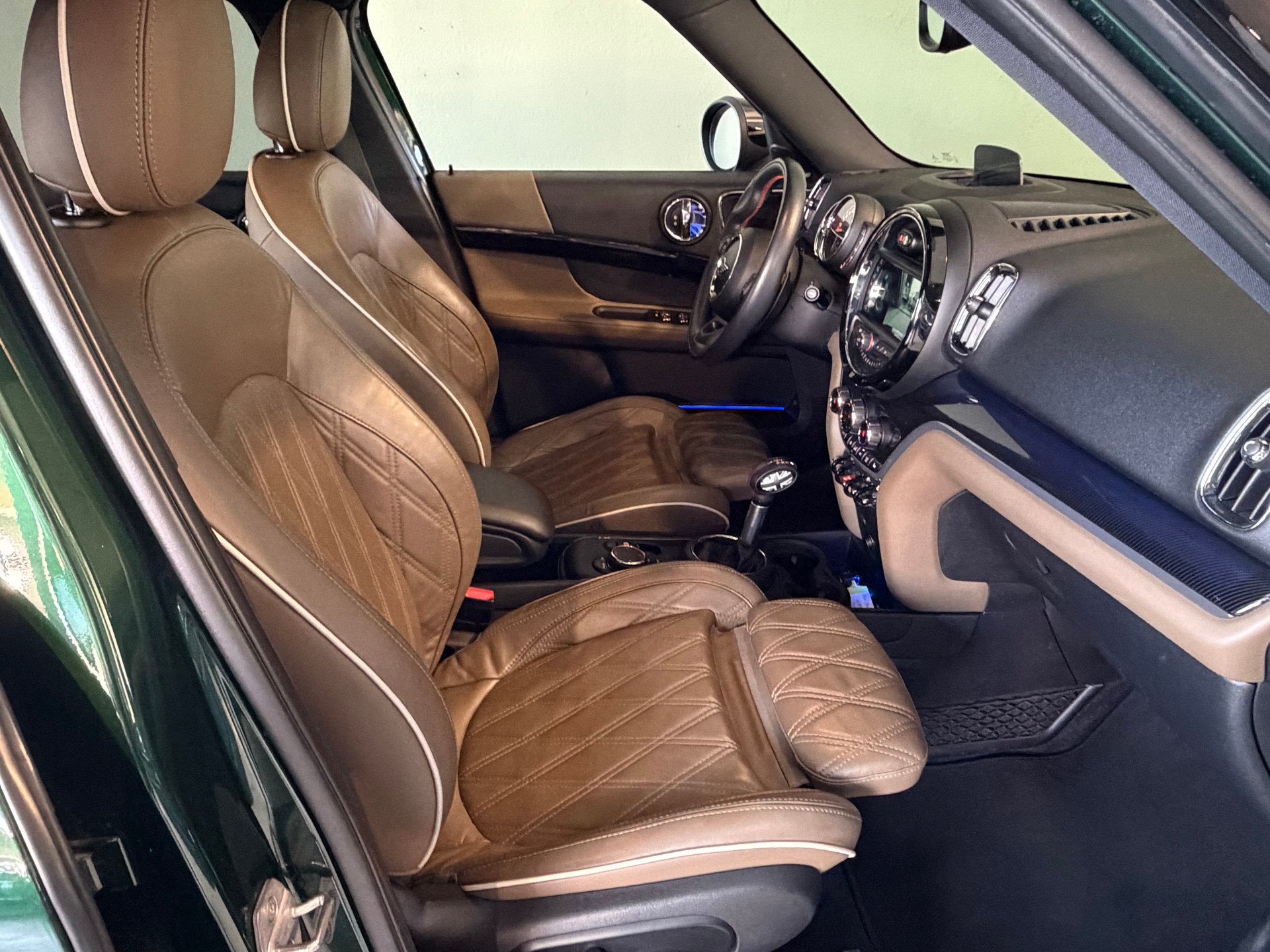 MINI Countryman Cooper S ALL4 Steptronic *CH-Fahrzeug*Panoramadach*Ab MFK*-image-11