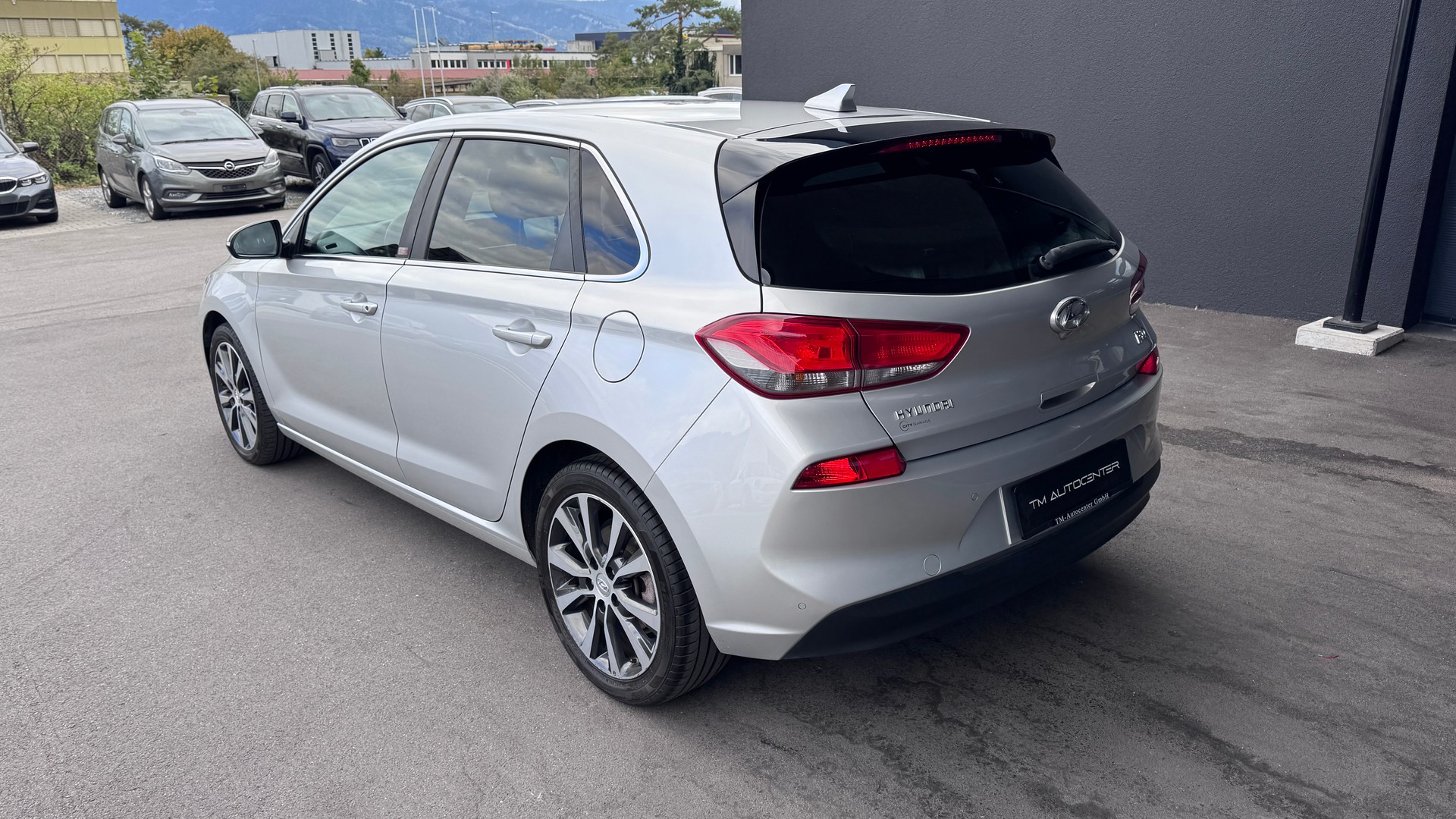 HYUNDAI i30 1.6 CRDi GO Plus-image-3