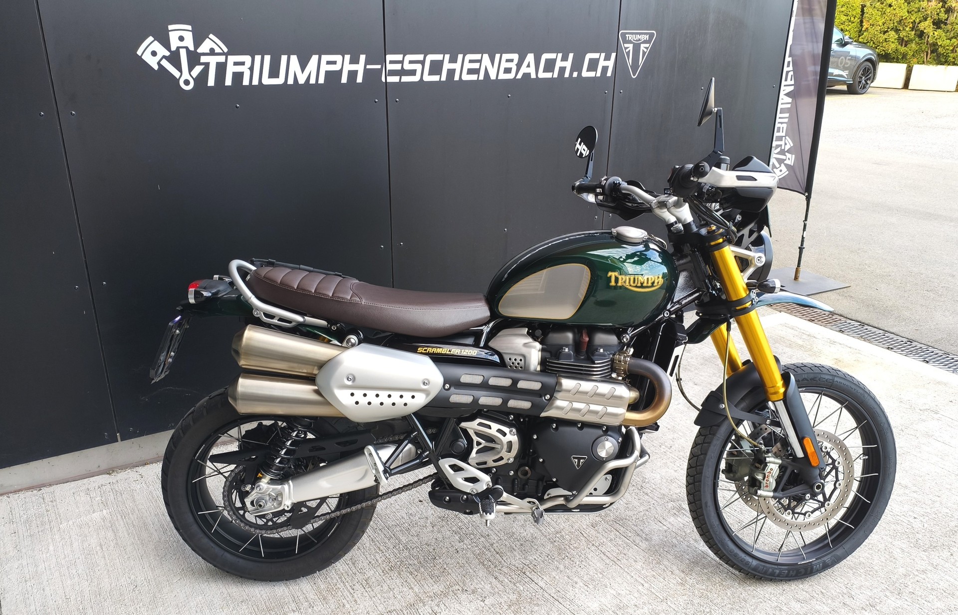 TRIUMPH Scrambler 1200 Steve McQuenn Edition-image-3