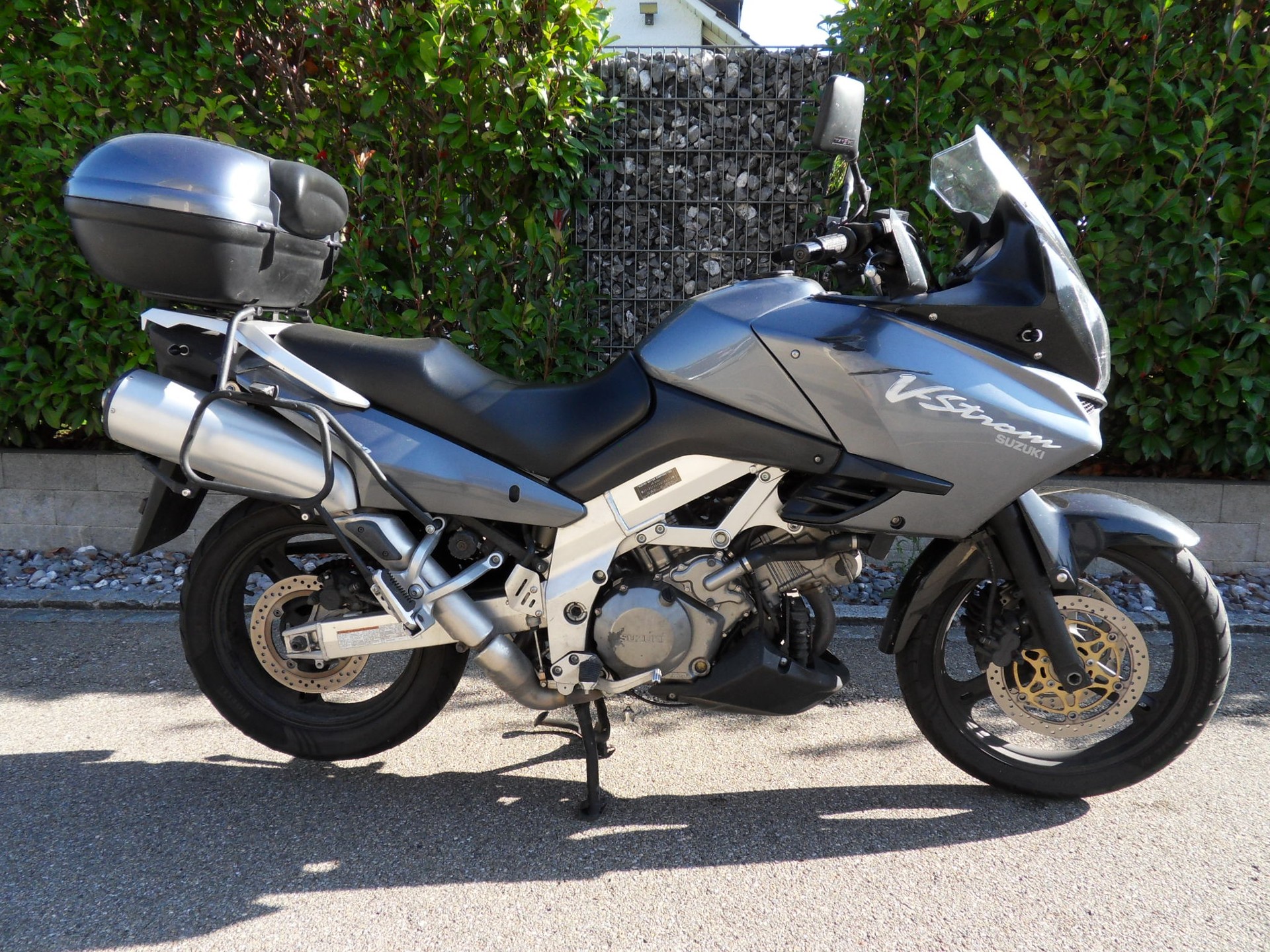SUZUKI DL 1000 V-Strom-image-1