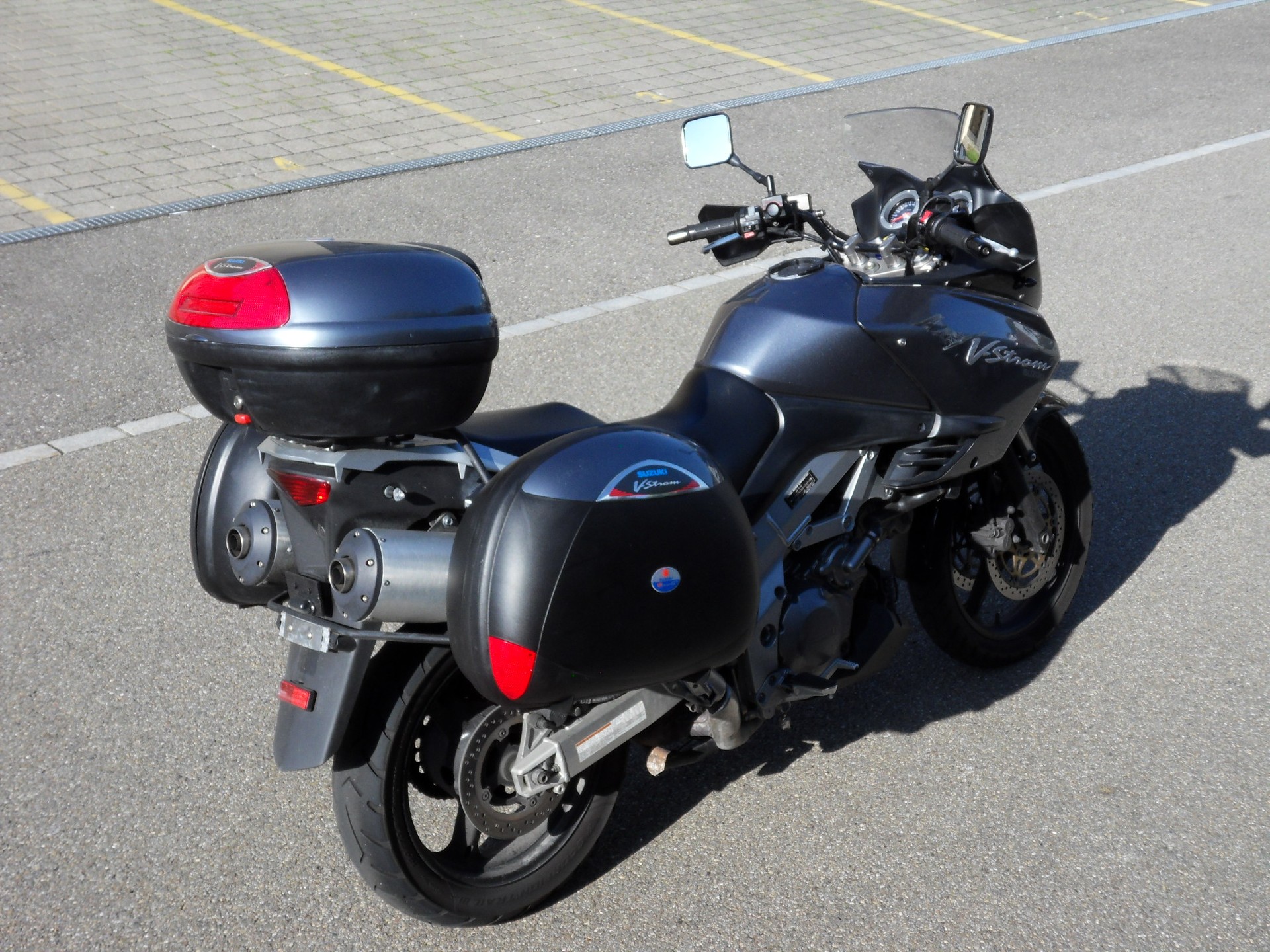 SUZUKI DL 1000 V-Strom-image-10