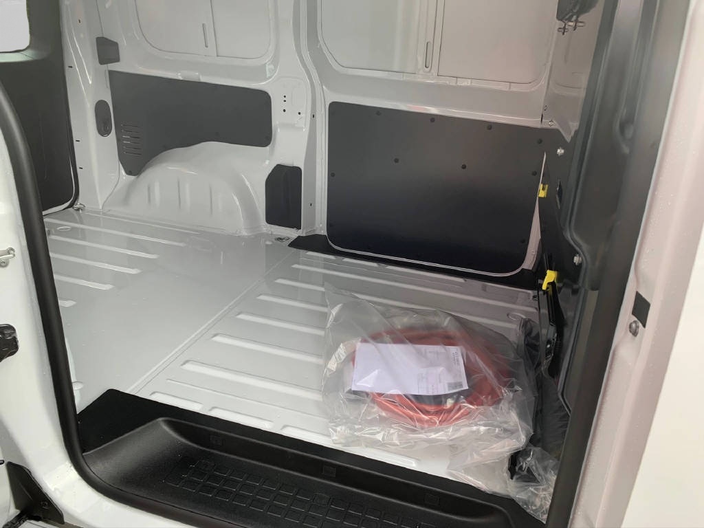TOYOTA PROACE Van L1 75KWh Active-image-4