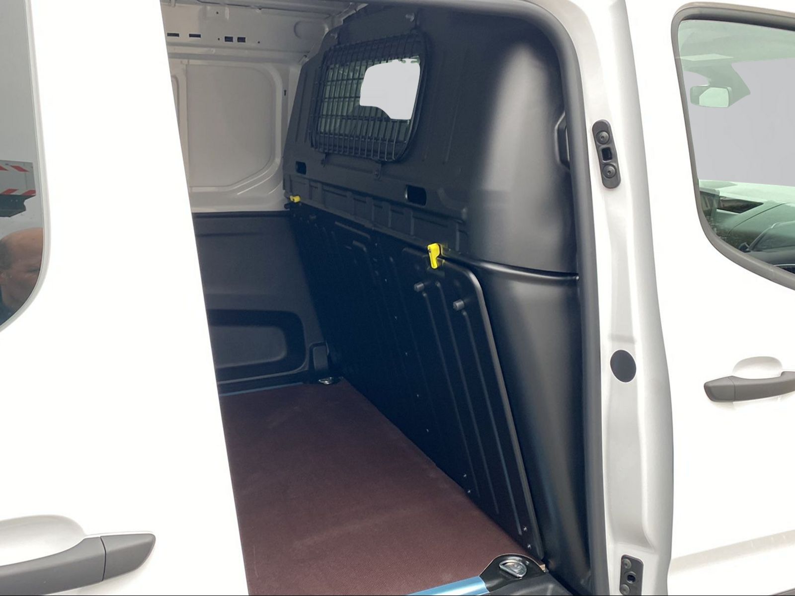 OPEL Combo Cargo 1.2 2.0 t-showroom-element-3