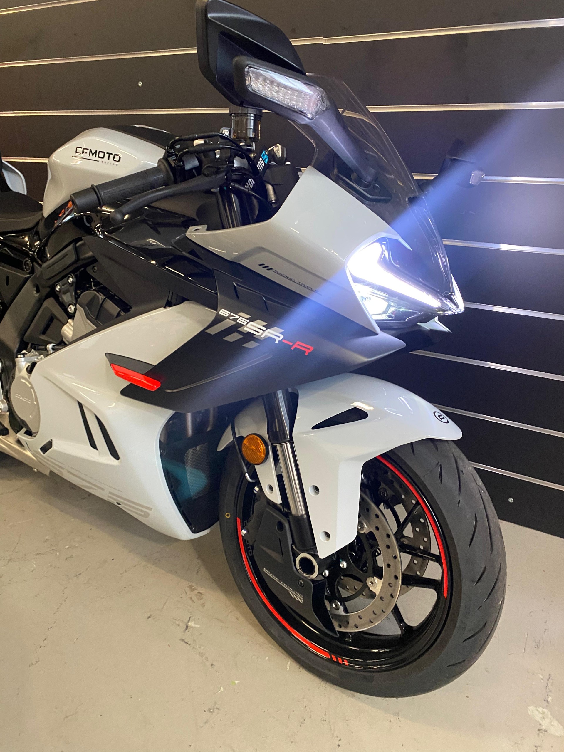 CF MOTO 675SR-R-image-2