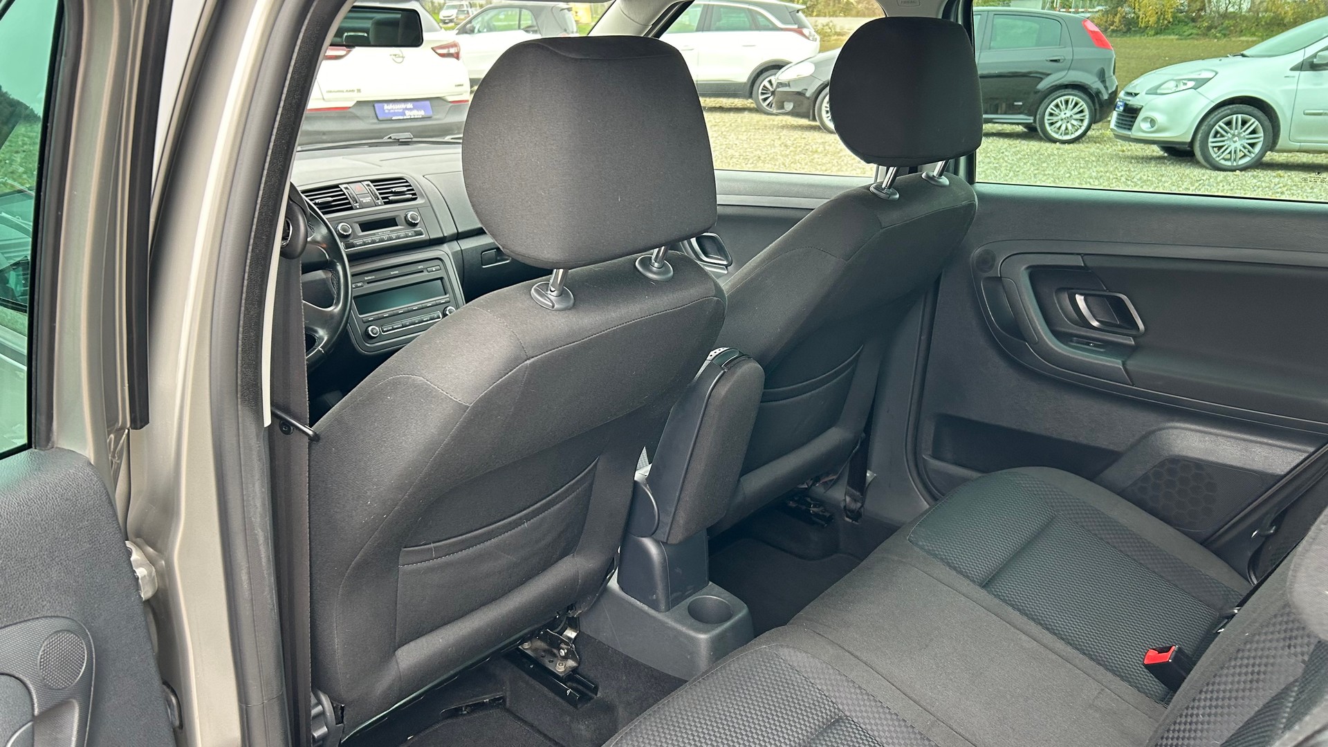 SKODA Fabia 1.2 TSI Elegance-image-25