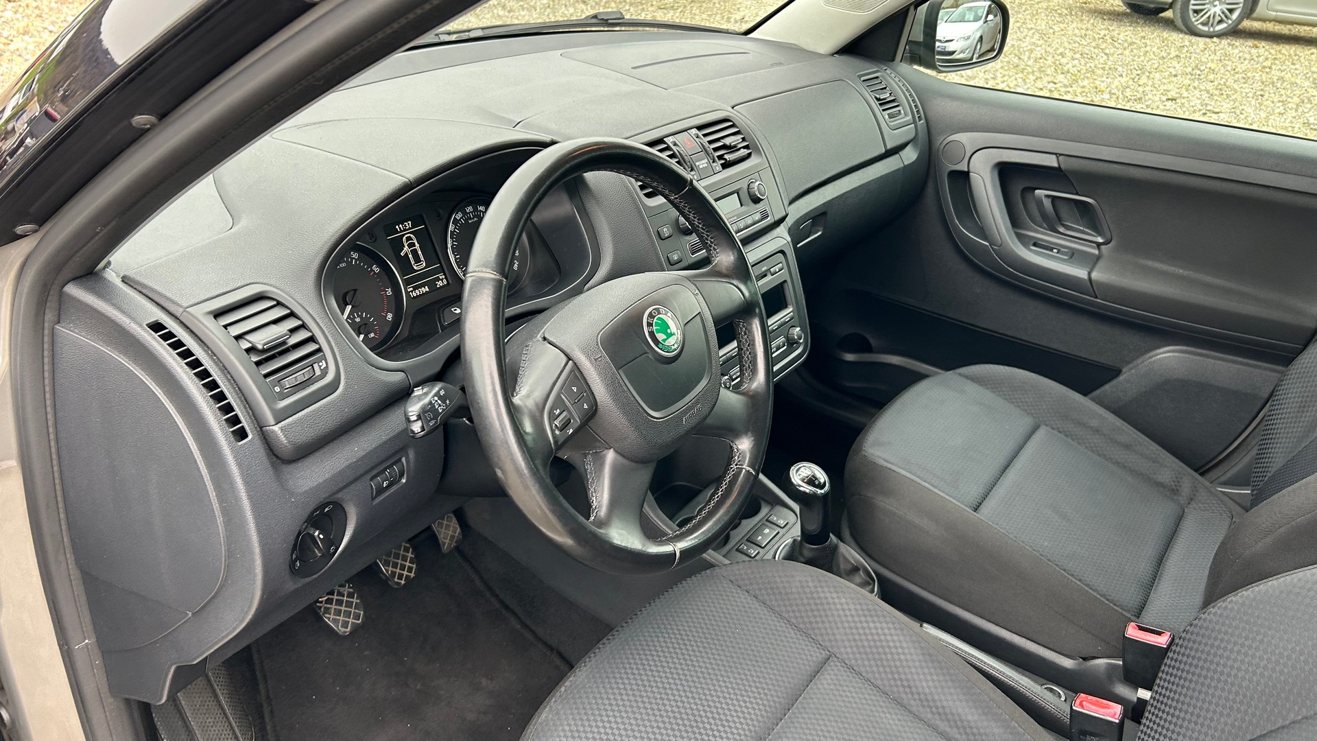 SKODA Fabia 1.2 TSI Elegance-showroom-element-3