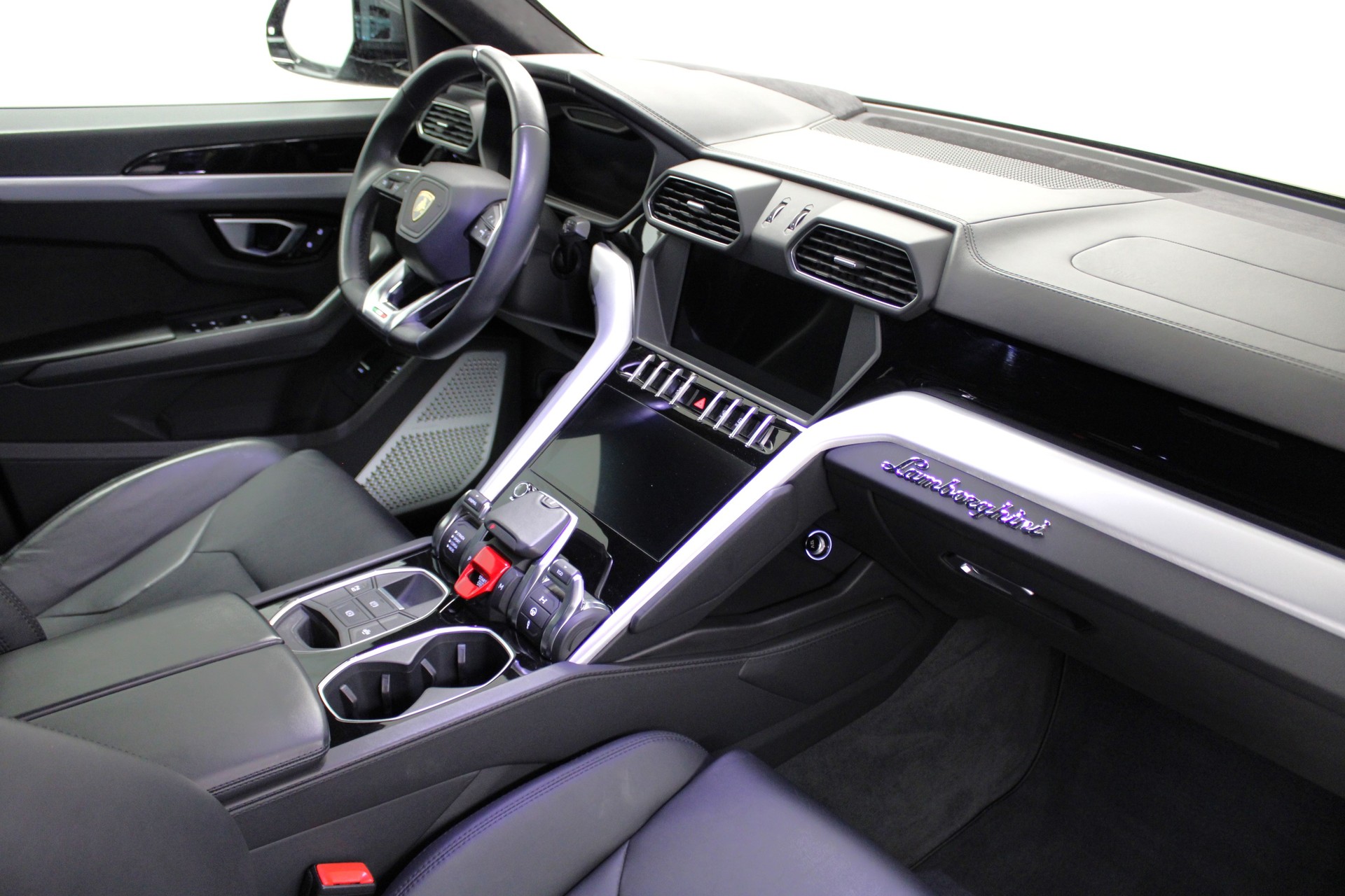 LAMBORGHINI Urus E-Gear-image-5